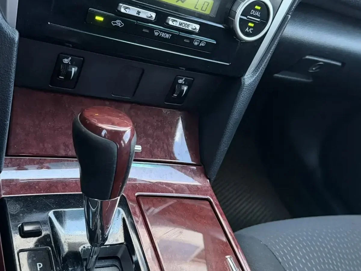 Toyota Camry VII (XV50), 2013 - миниатюра 12