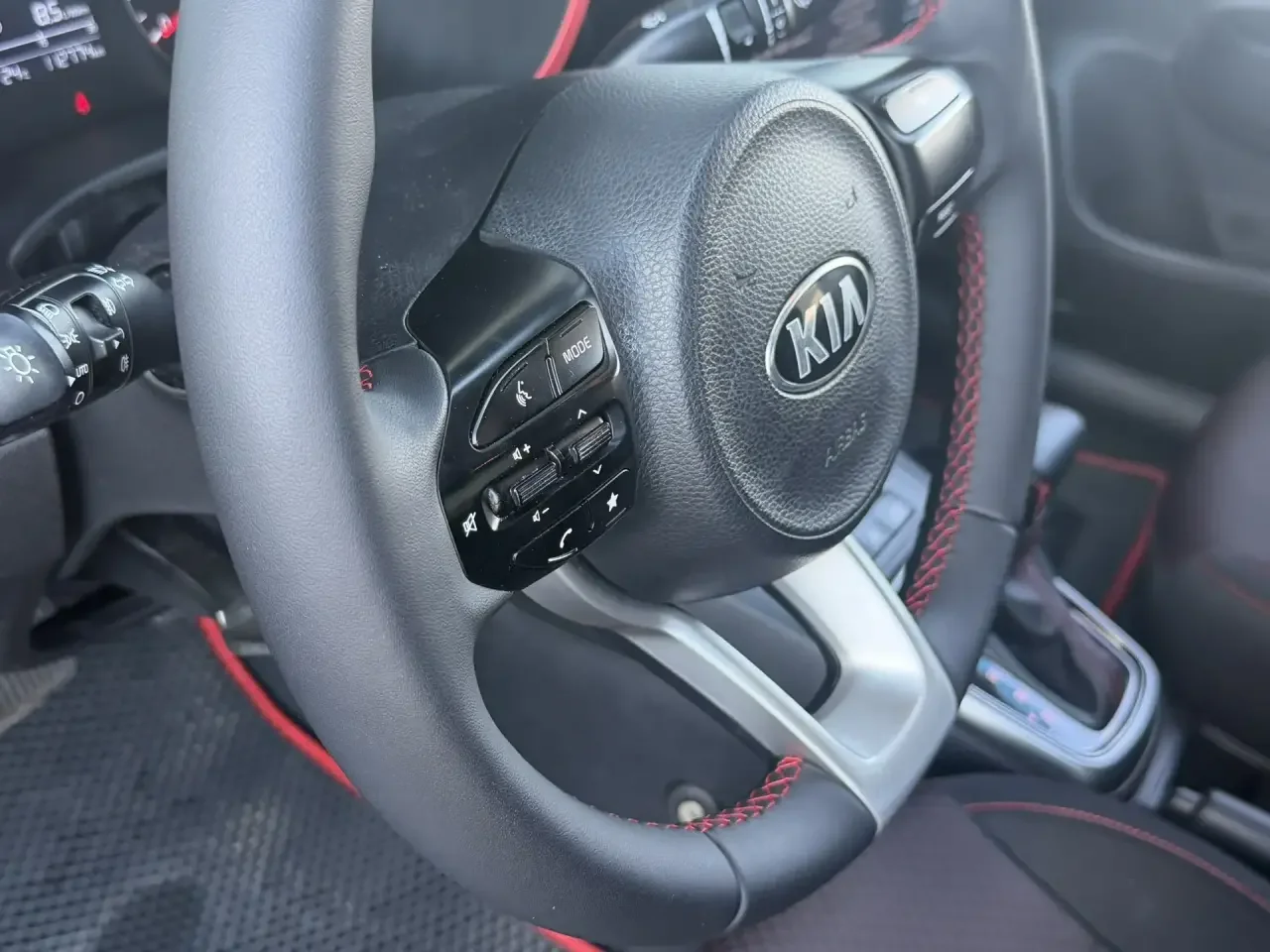 Kia RIO 2021 - миниатюра 12