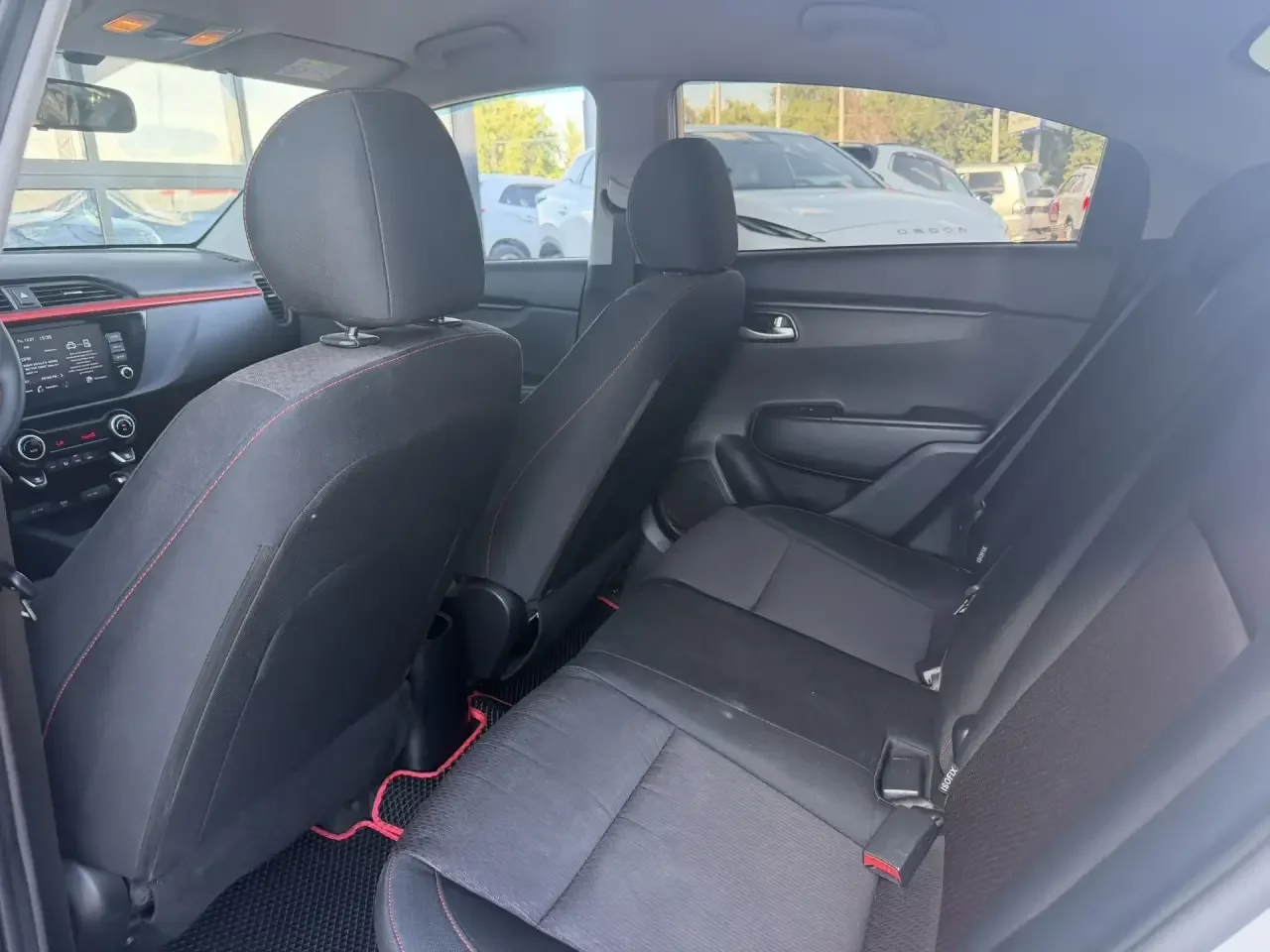 Kia RIO 2021 - миниатюра 21