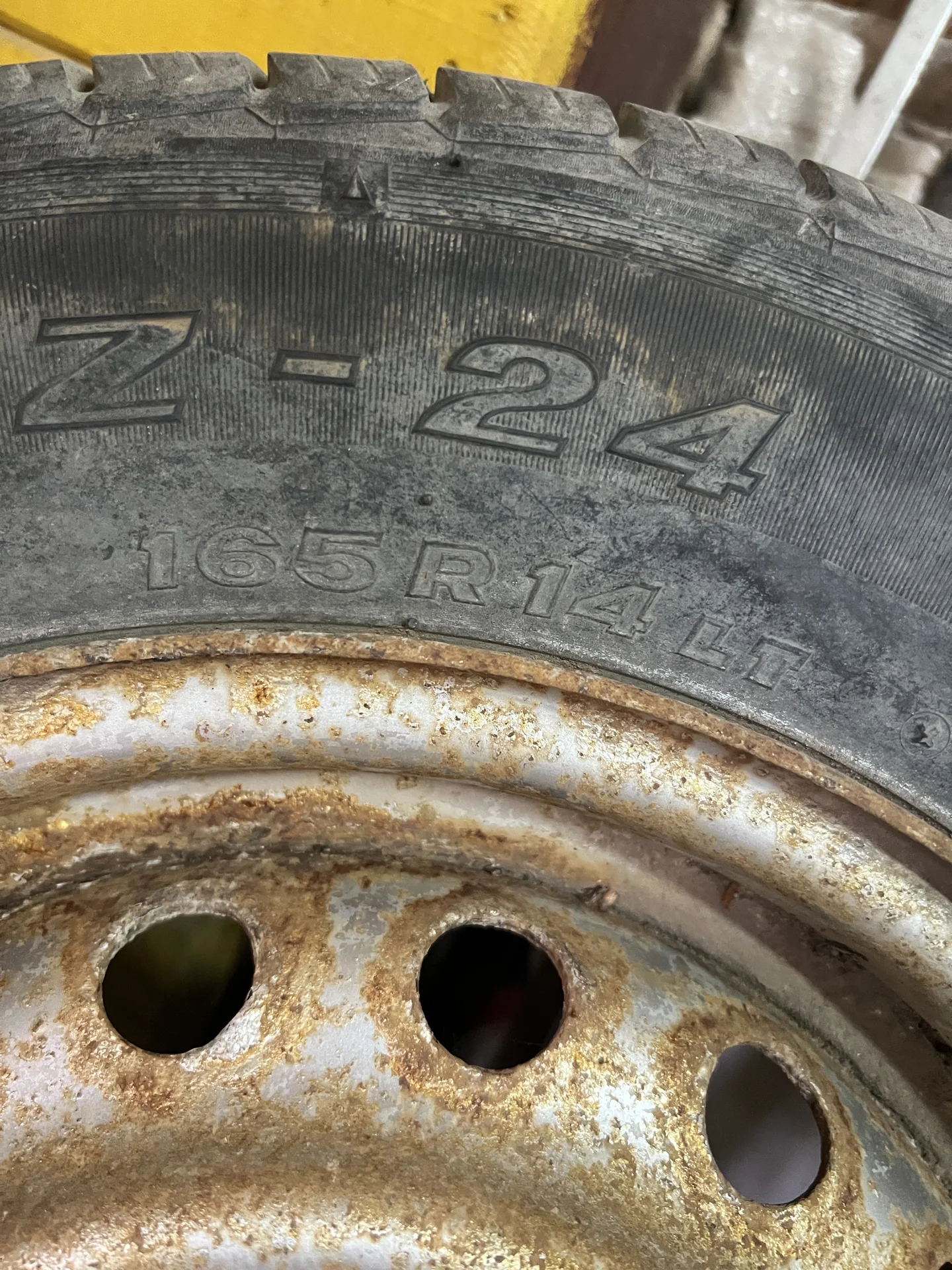 Запаска nissan ad r14 - миниатюра 2