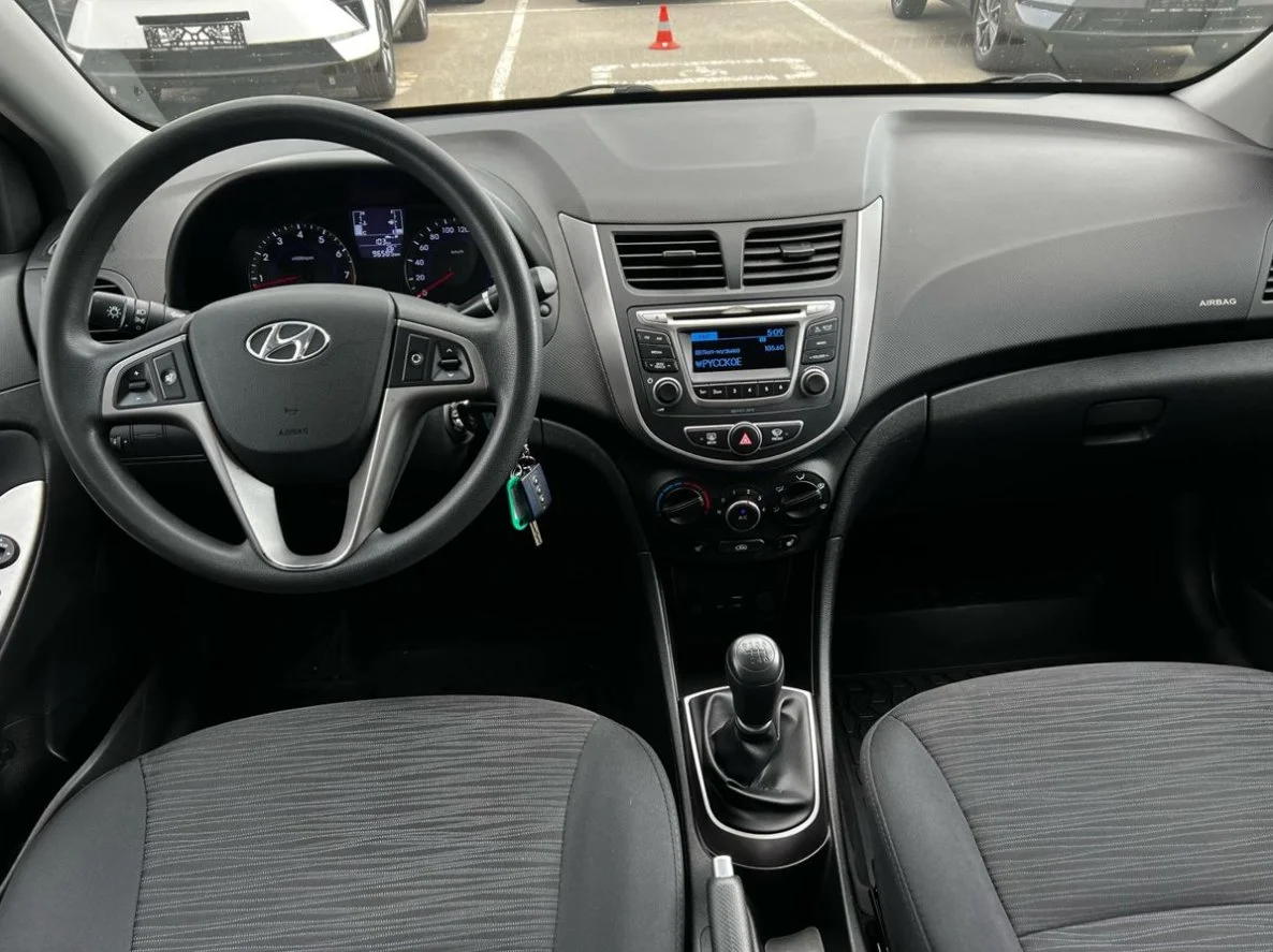 Hyundai Solaris I Рестайлинг, 2016 - миниатюра 17