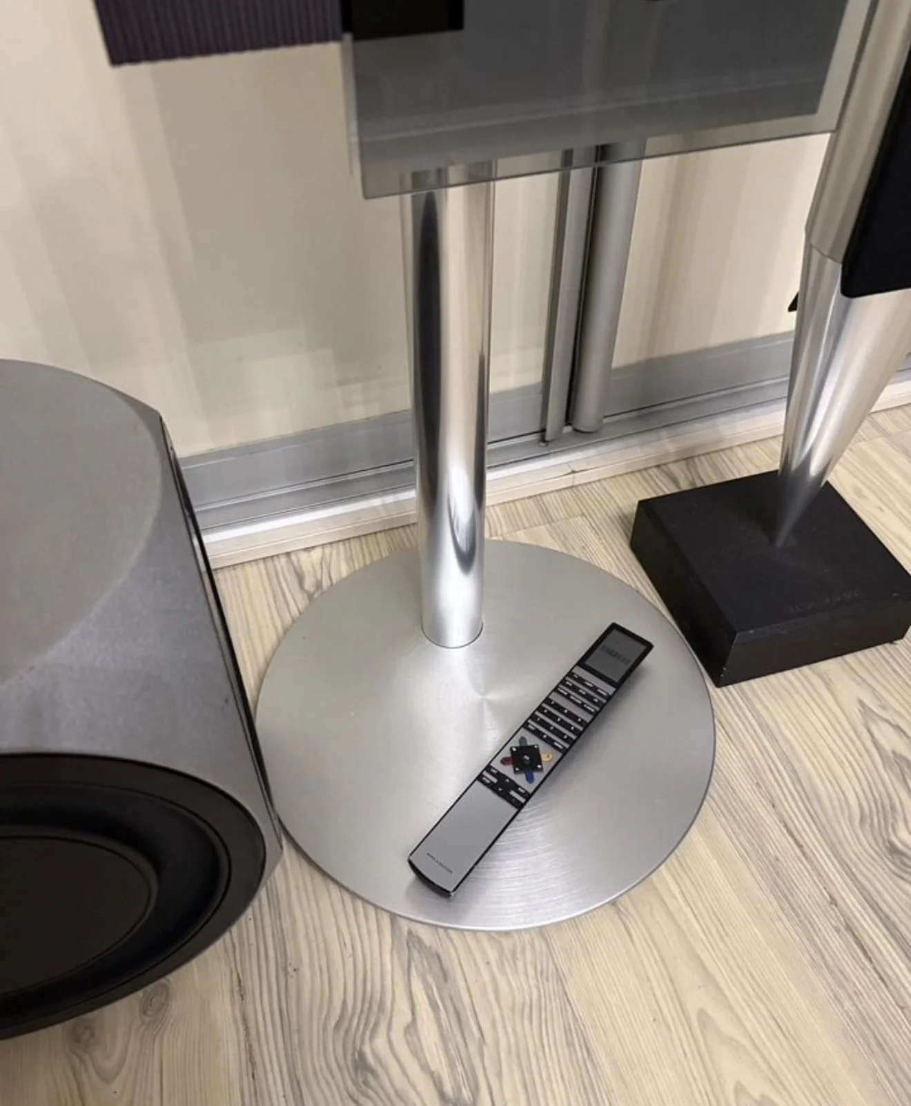B & O Beosound 9000 / Beolab 2 / beolab 8000 - миниатюра 5