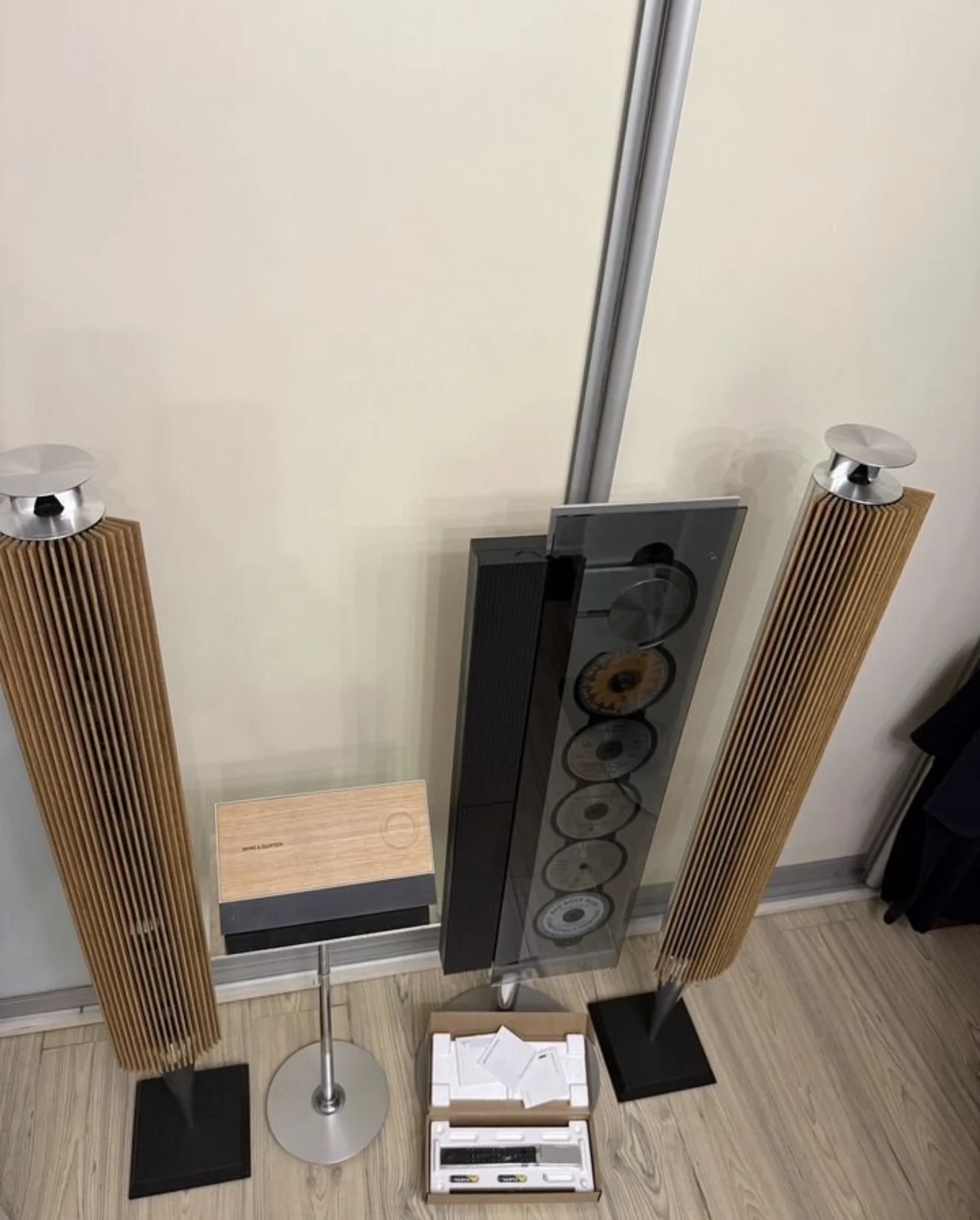 B&O beosound 9000 /moment/ beolab 18 / beo one - миниатюра 2