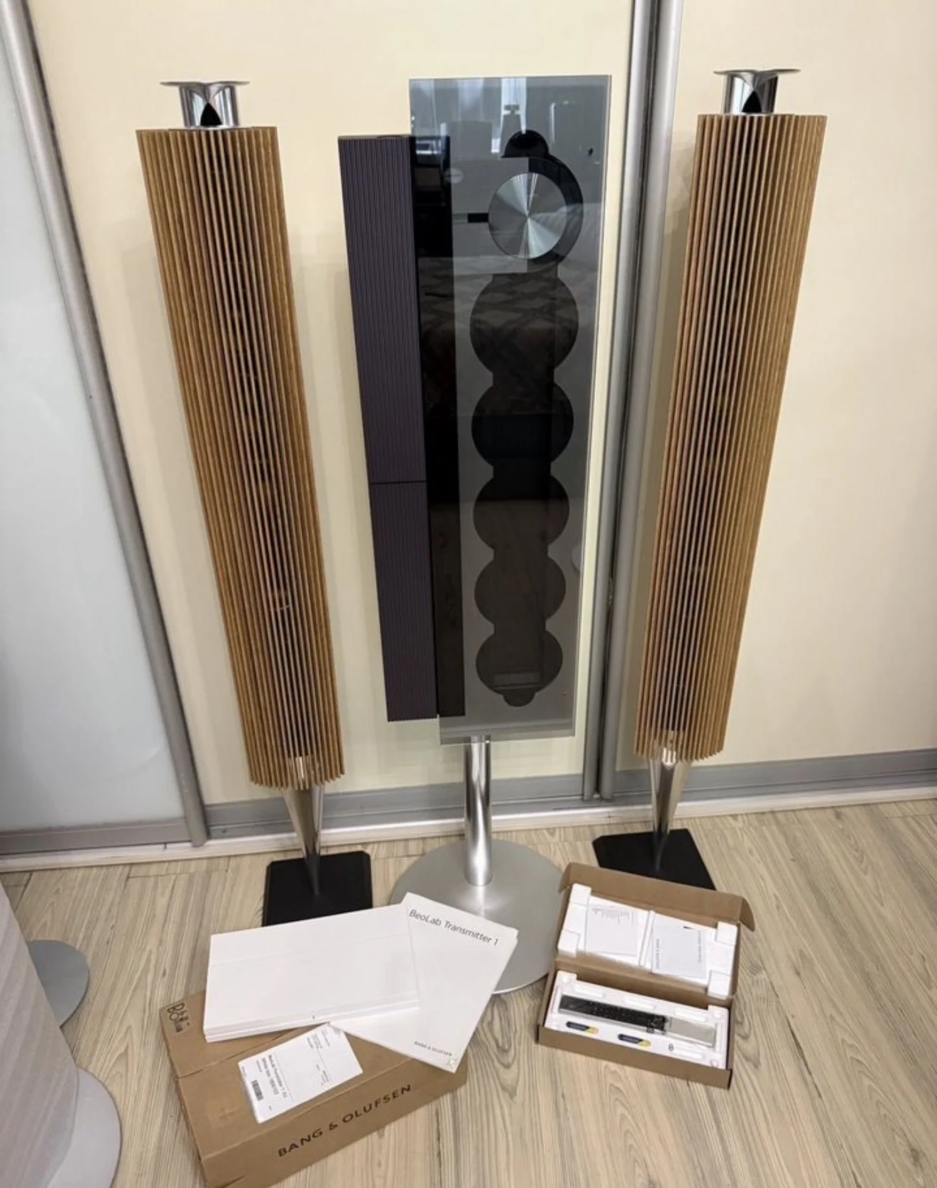 B & O beolab 18 new / beosound 9000 / beo one