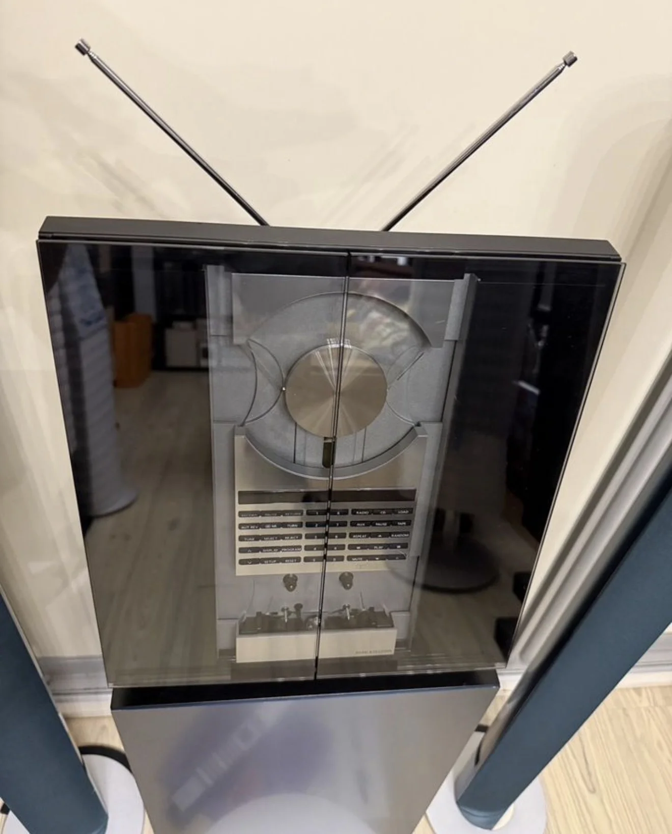 B & O beosound ouverture / beolab 6000 limit green - миниатюра 5