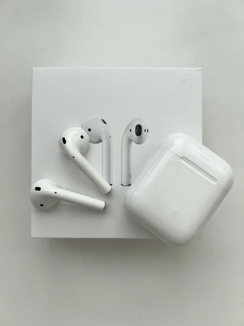 Оригинальные Apple AirPods 2 с кейсом и коробкой
