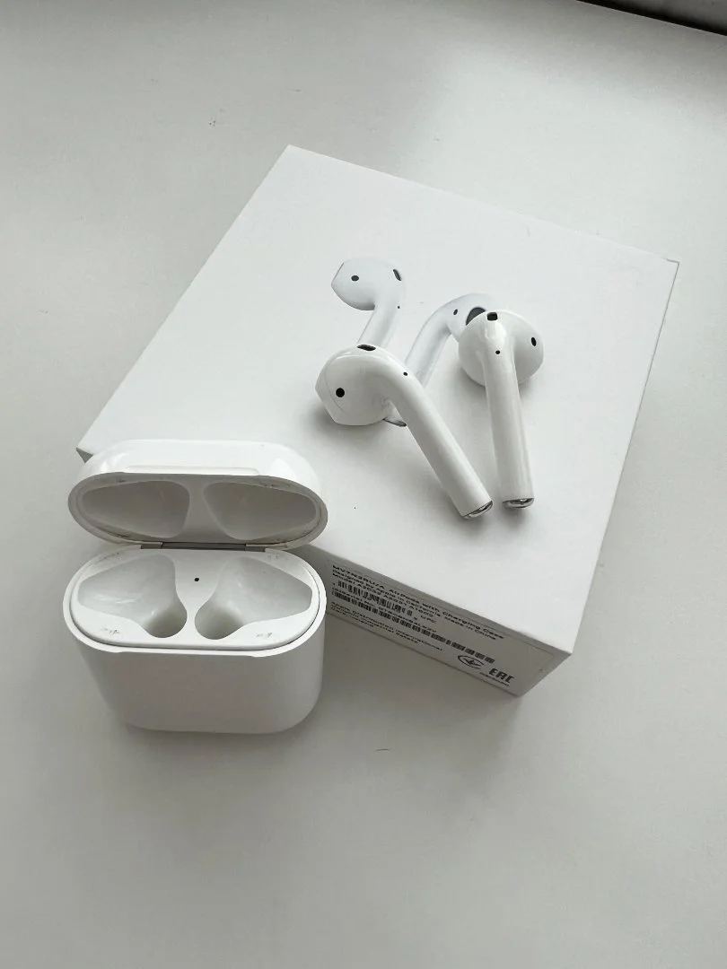 Оригинальные Apple AirPods 2 с кейсом и коробкой - миниатюра 2