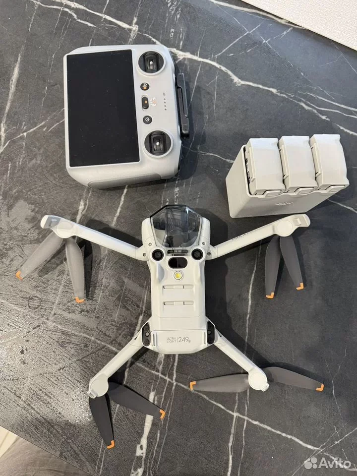 Квадрокоптер dji mini 4 pro fly more combo