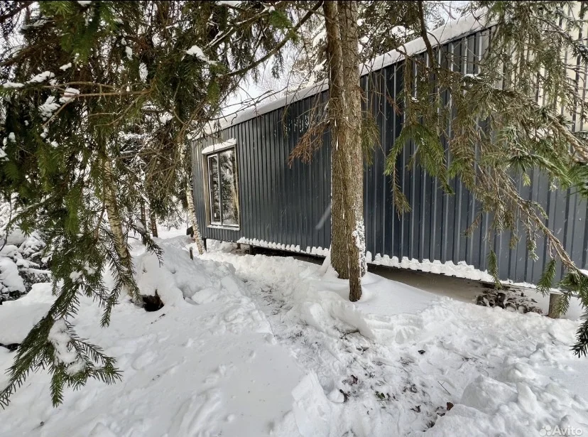 Загородный дом на лесном участке - миниатюра 10