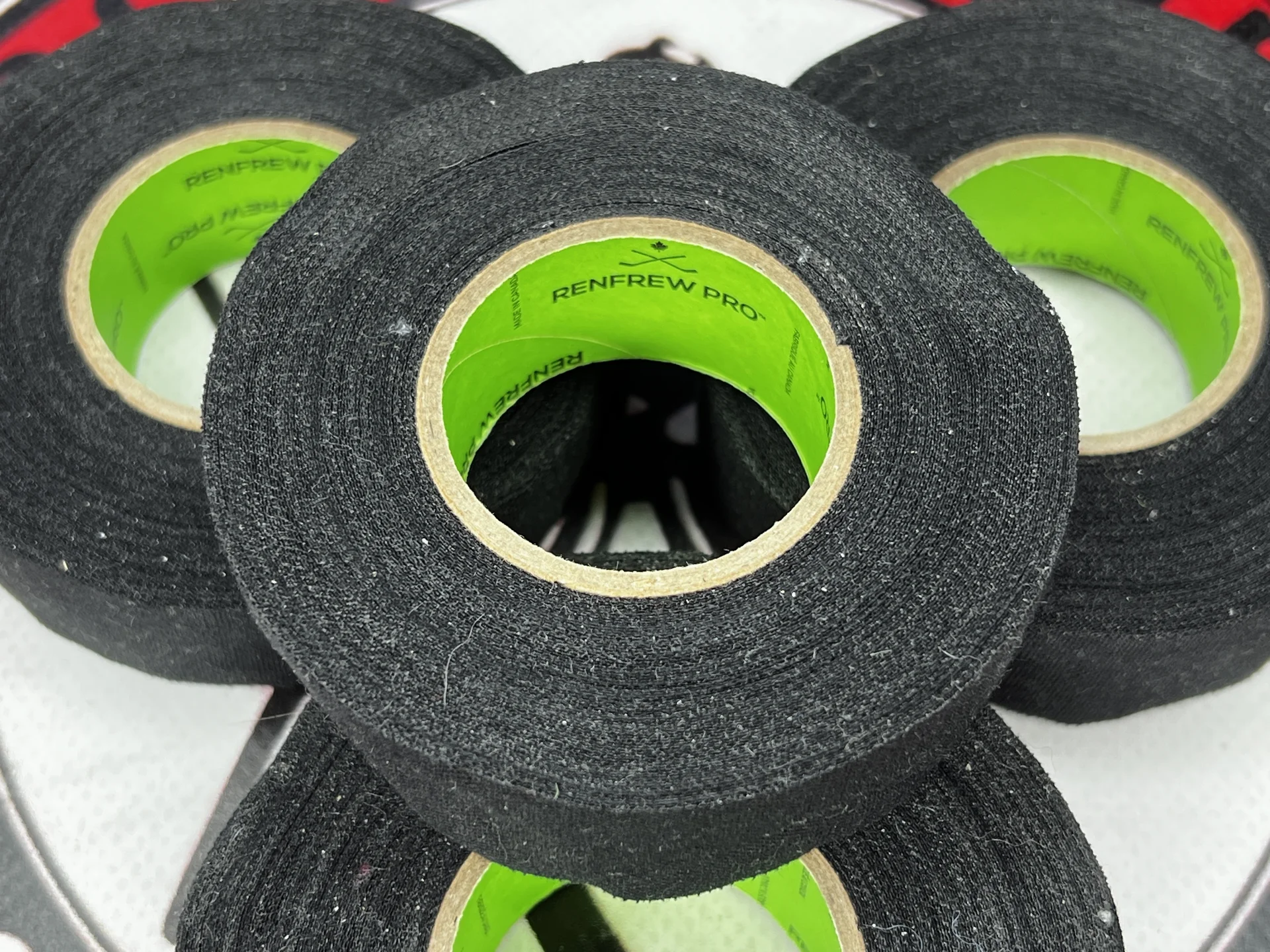 Хоккейная лента renfrew PRO canada 24MM*18M - изображение 1