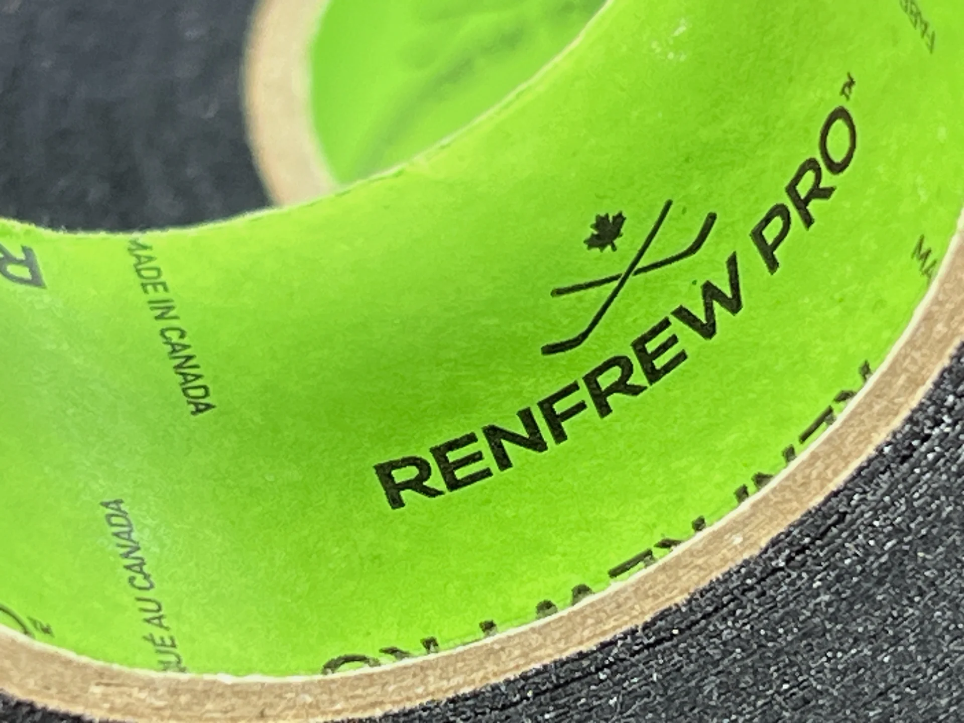 Хоккейная лента renfrew PRO canada 24MM*18M - миниатюра 3