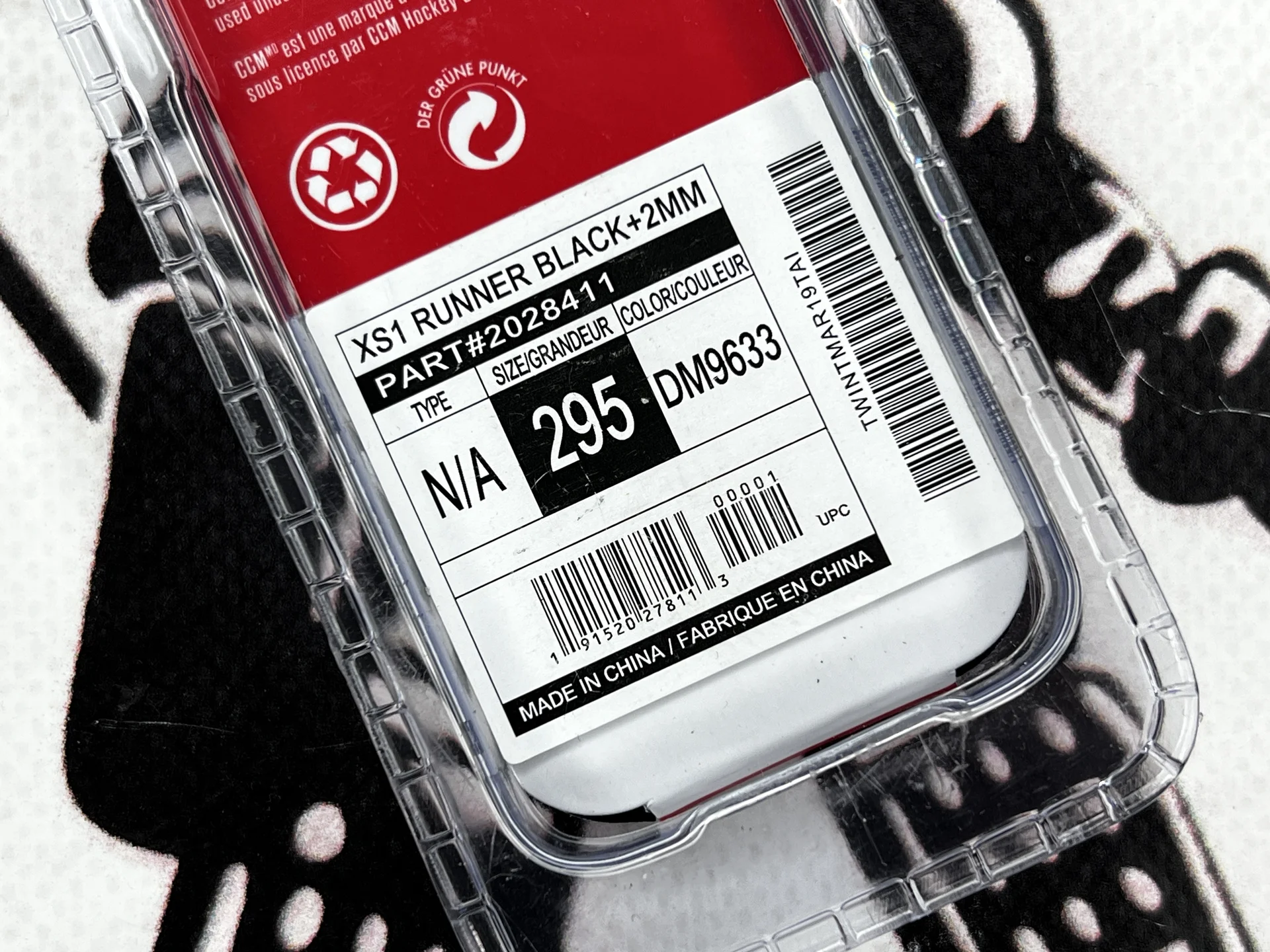 Хоккейные лезвия CCM XS1 black + 2mm SR 295 (11) - миниатюра 6