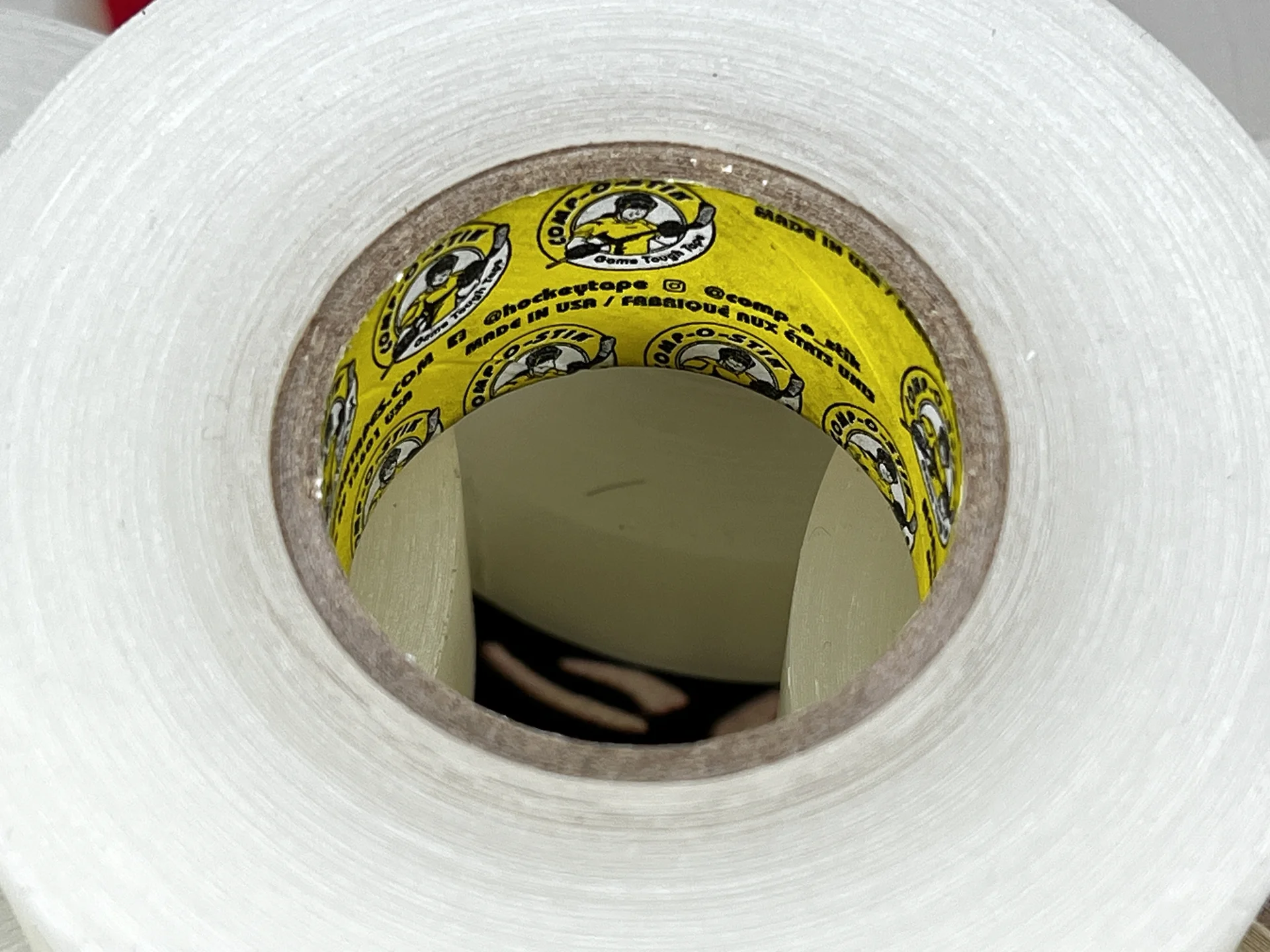 Хоккейный скотч compostik 24mm*25m - миниатюра 2