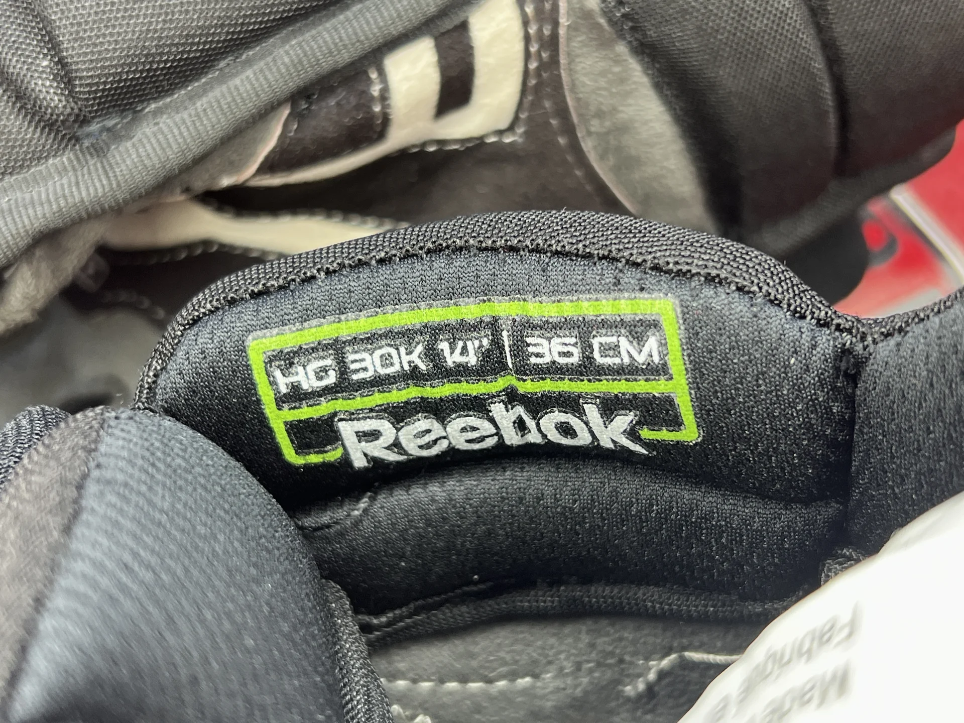 Хоккейные перчатки краги reebok 30K SR 14 - миниатюра 8
