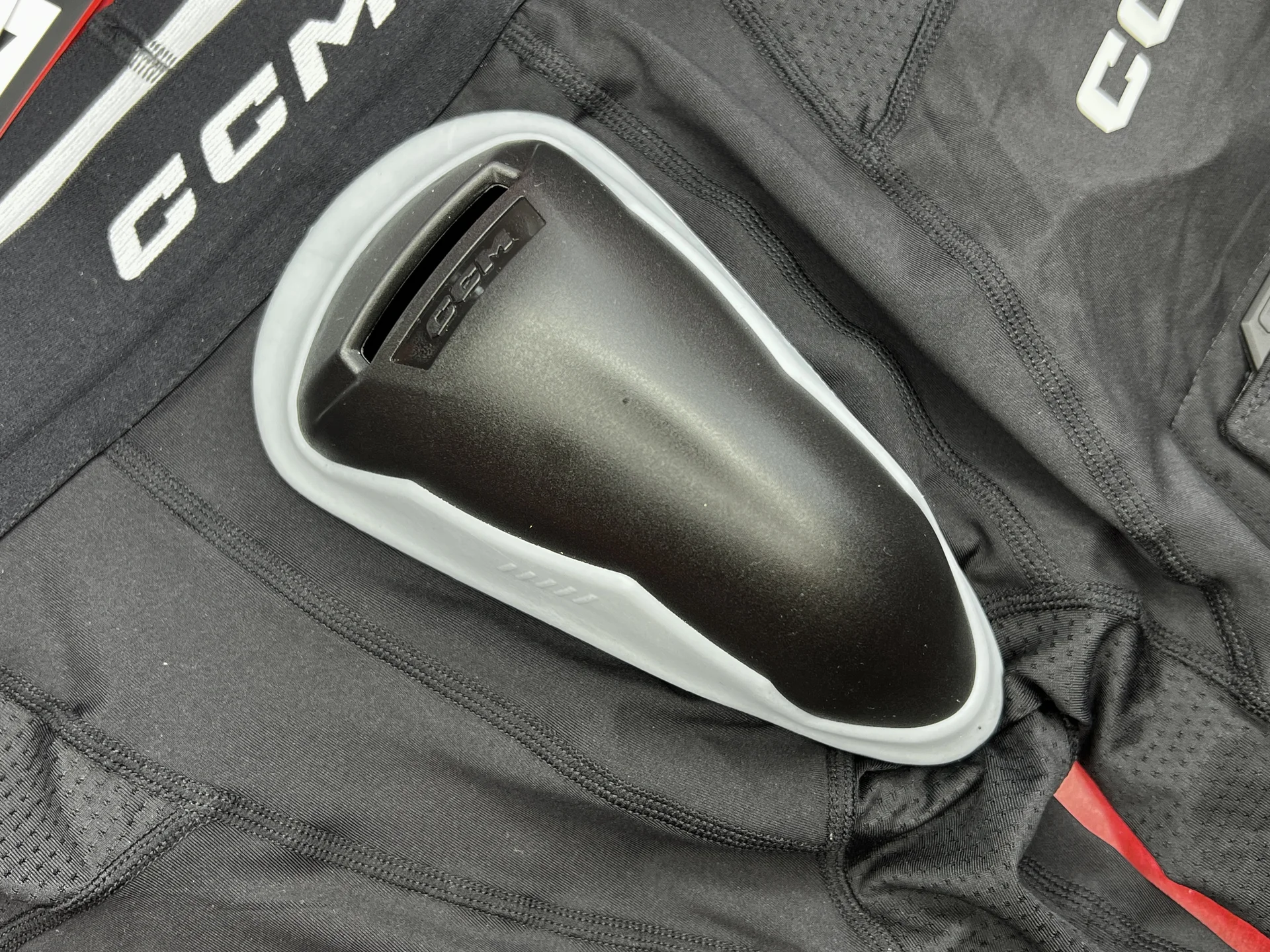 Хоккейное нательное белье CCM protection SR L - миниатюра 2