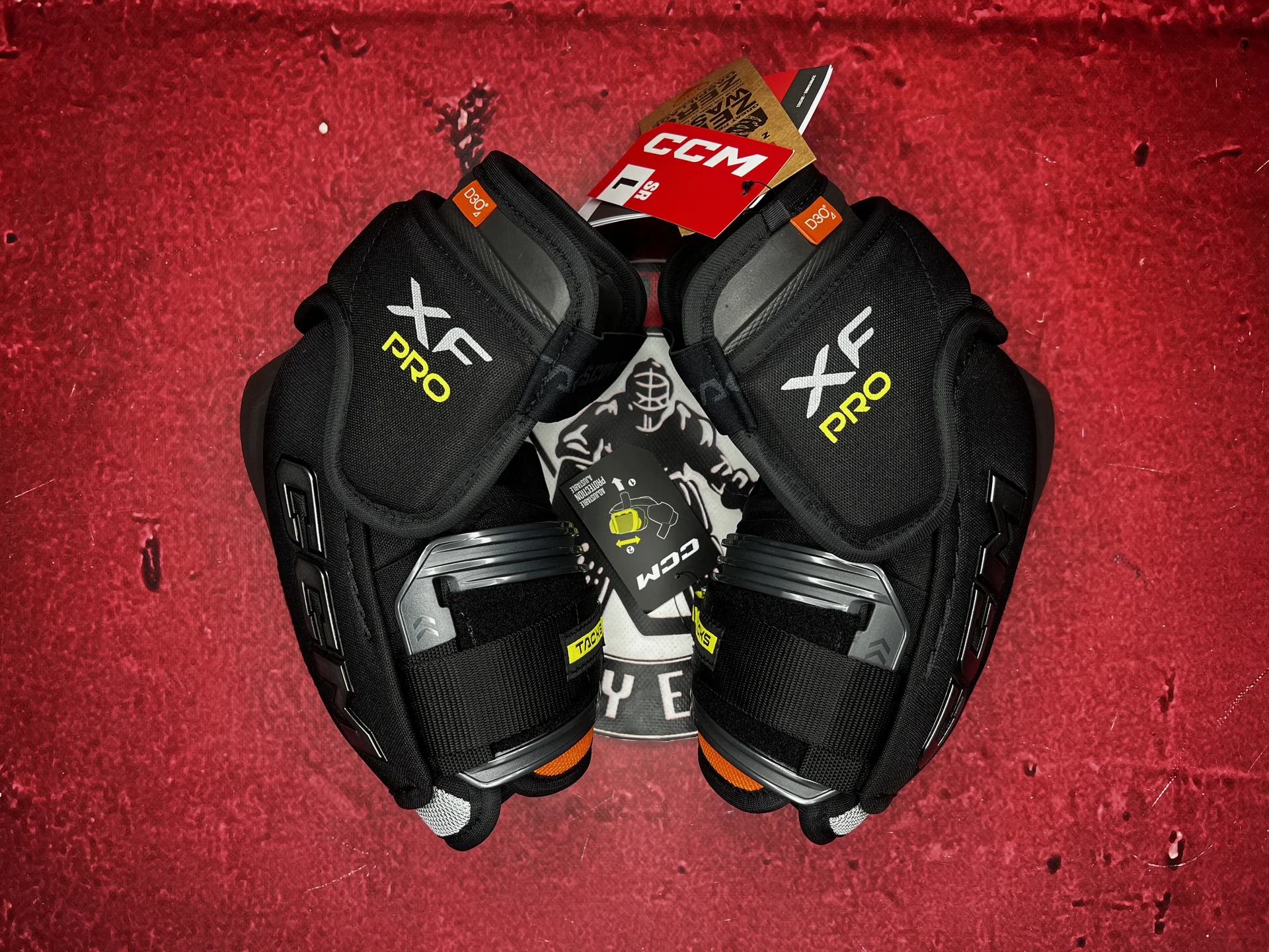 Хоккейные налокотники локти CCM XF PRO SR L