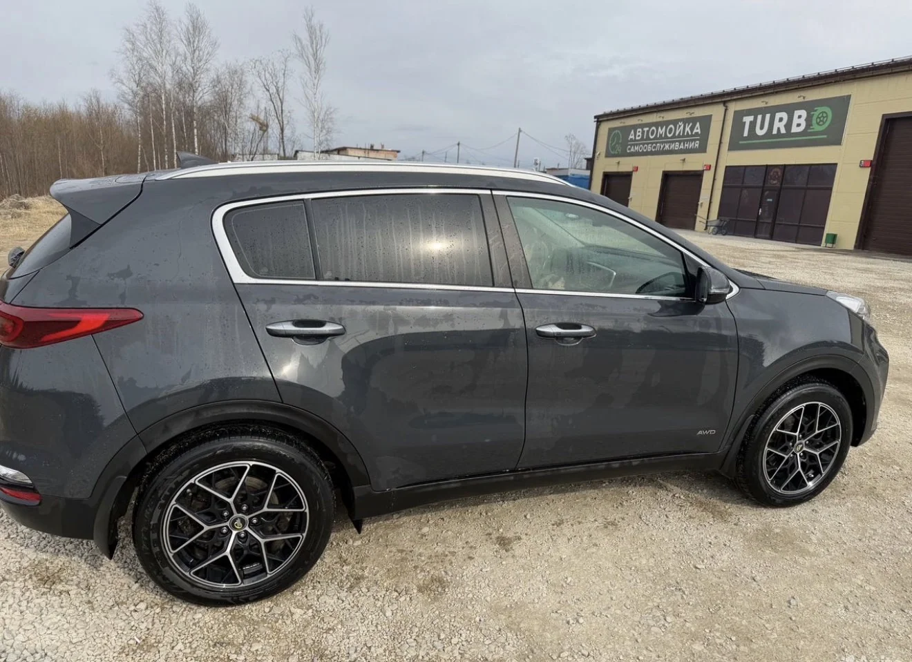 Продам kia sportage 2.0 AT
