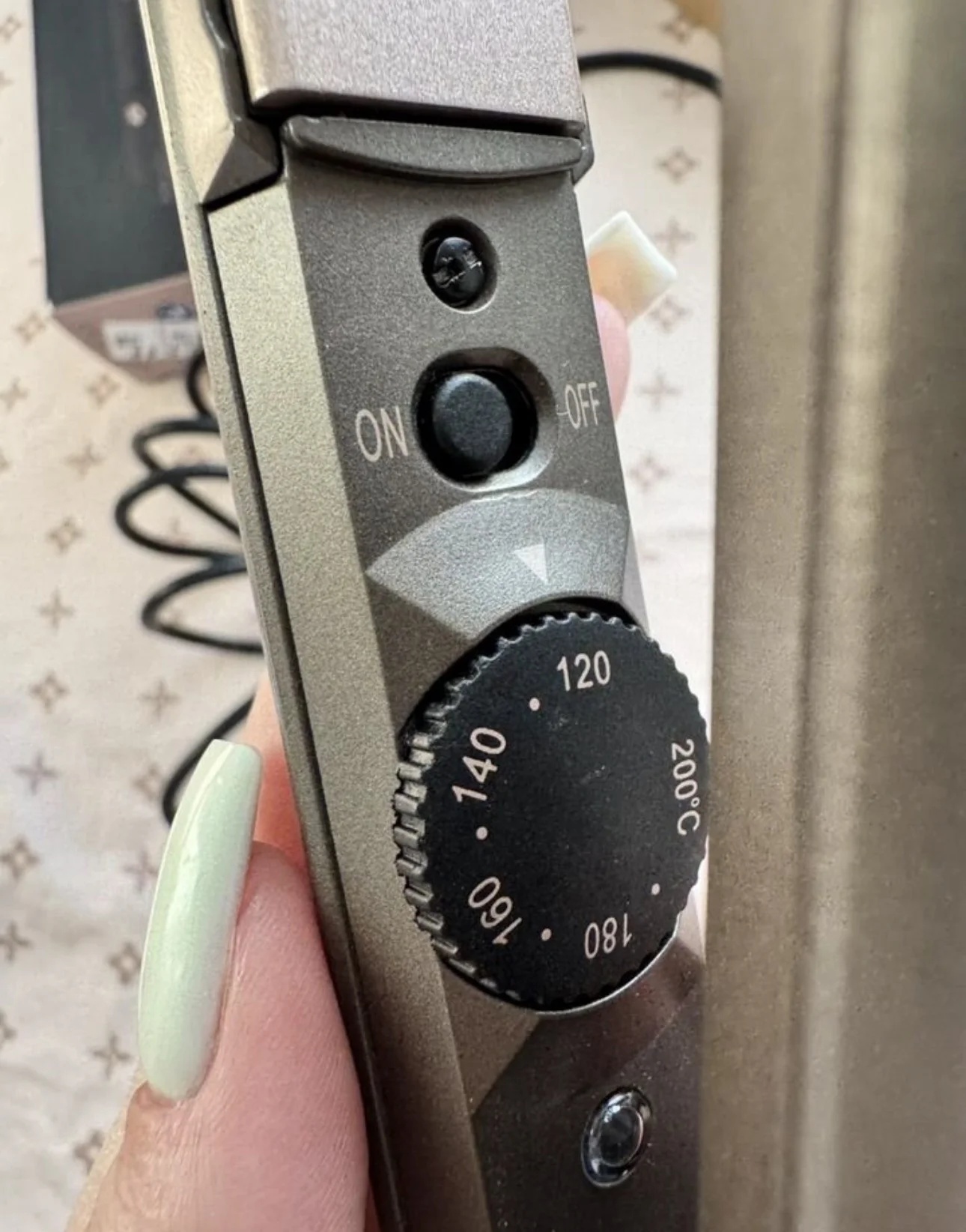 Выпрямитель Vitek VT-2307 - миниатюра 3