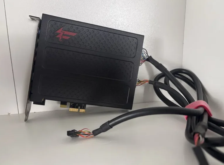 Звуковая карта Creative Sound Blaster X-Fi Fatal1ty Champion - миниатюра 2