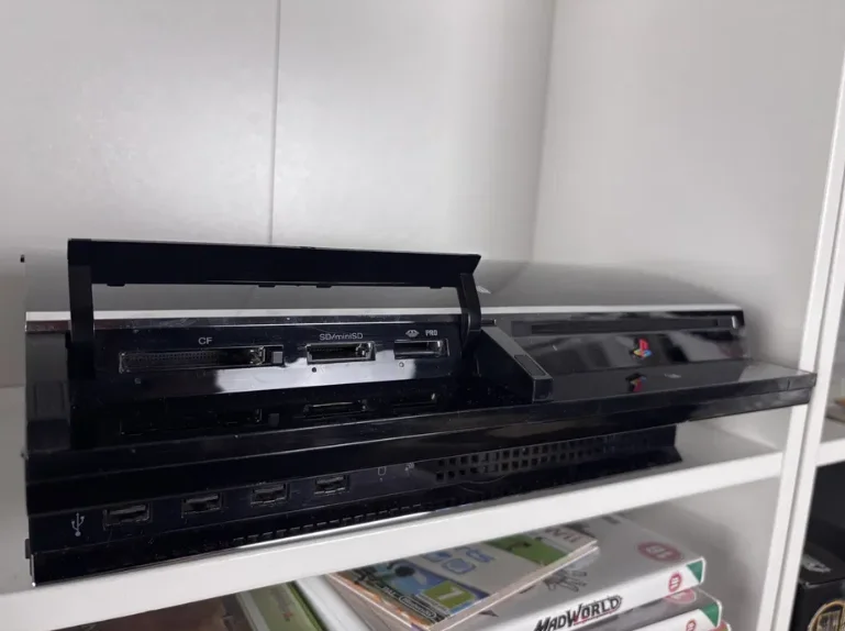 Приставка Sony Playstation 3 - миниатюра 2