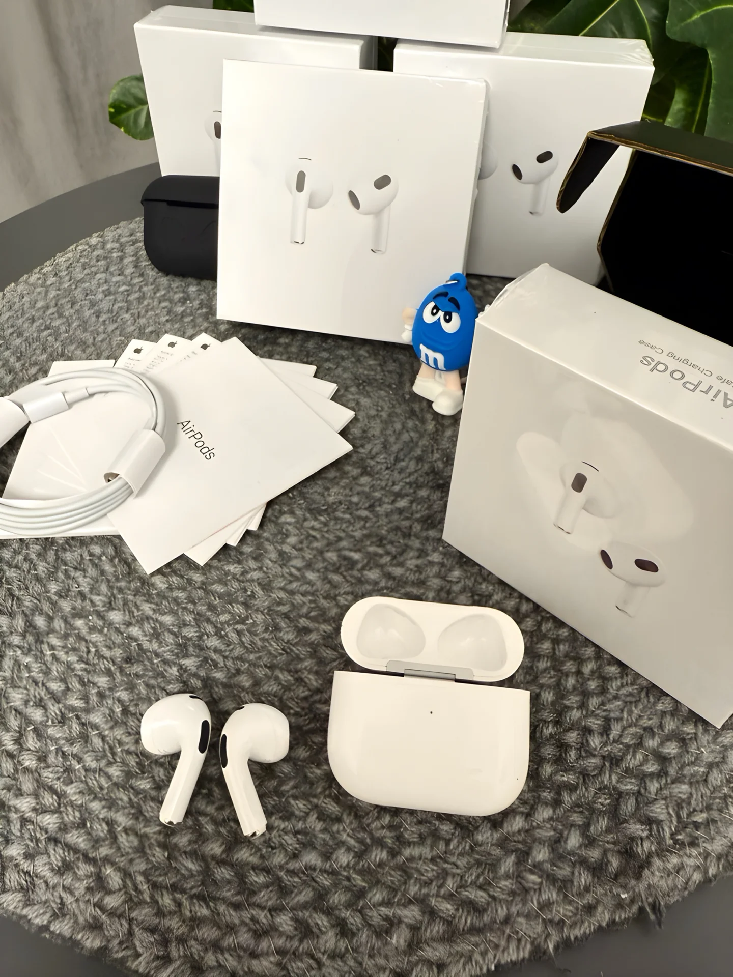 Беспроводные наушники AirPods 3 - миниатюра 2