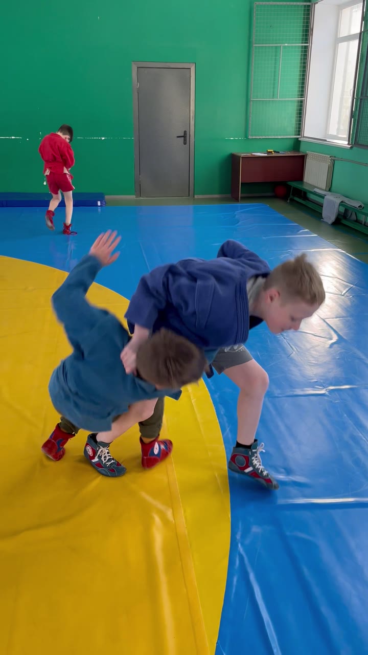 Набор в секцию Самбо для детей с 5 лет - видео 3