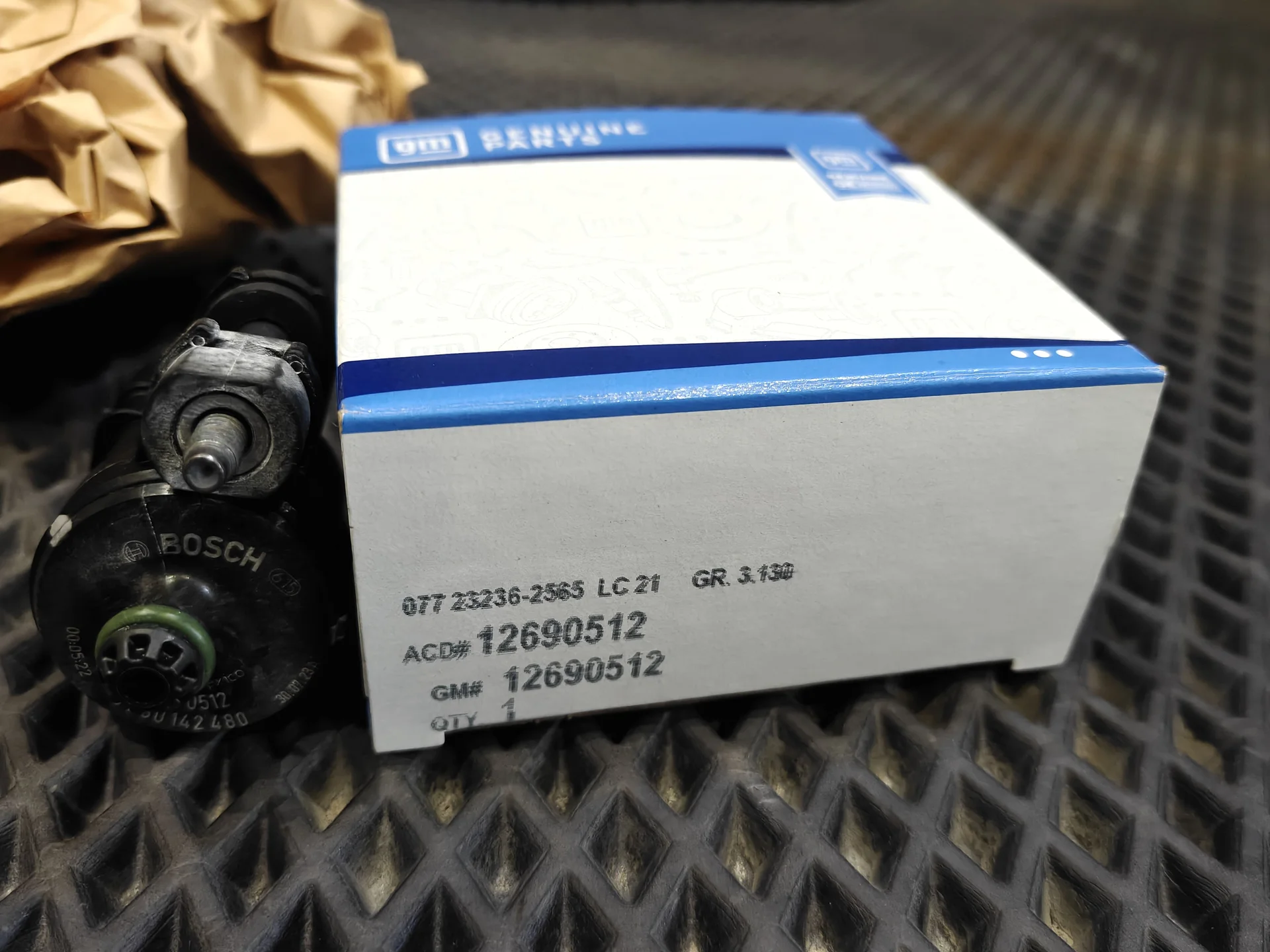 Клапан паров топлива GM 12690512 - изображение 1
