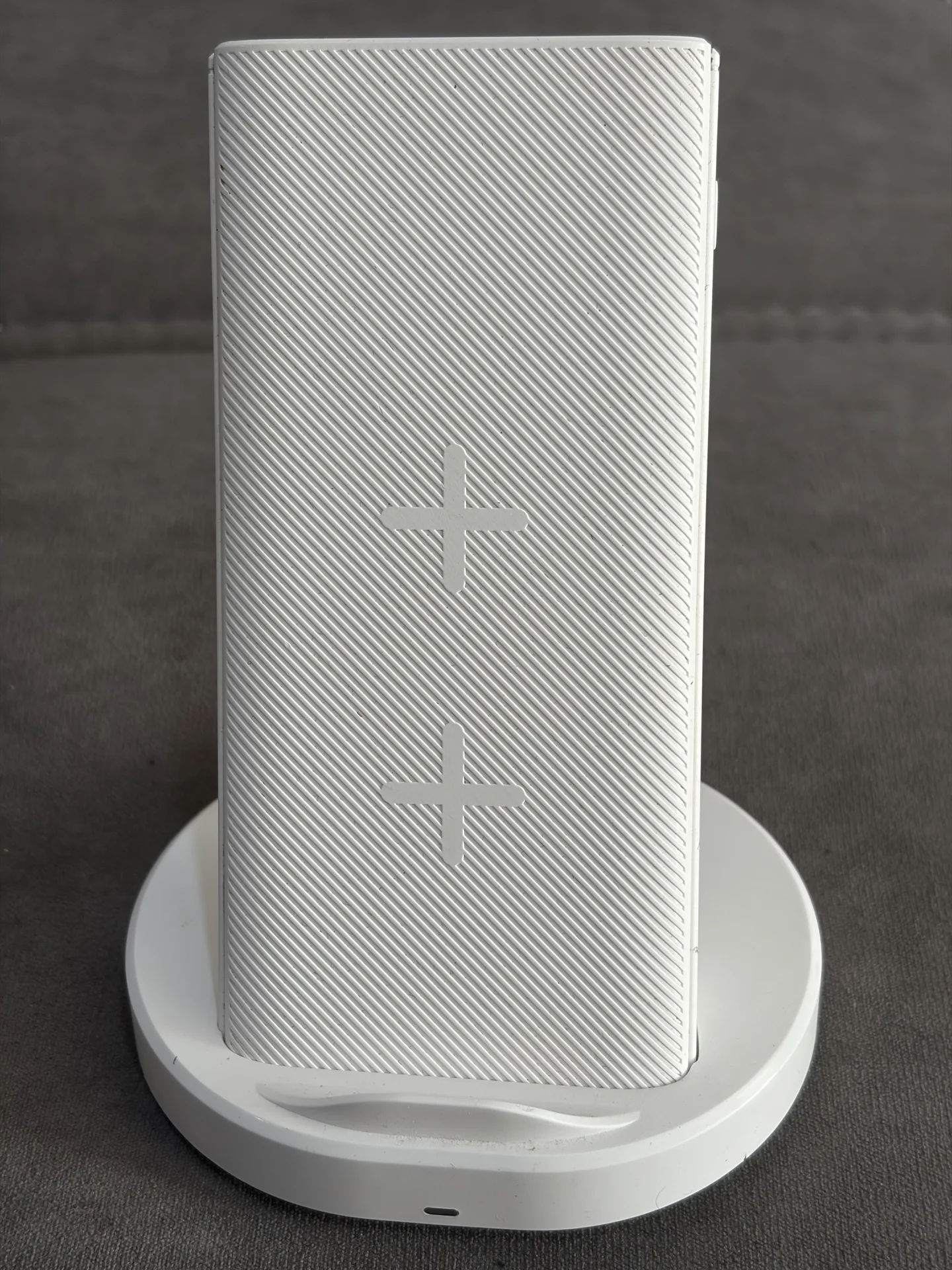 Powerbank TFN с функцией док-станции (10000 мАч, PD, Qi) - миниатюра 3