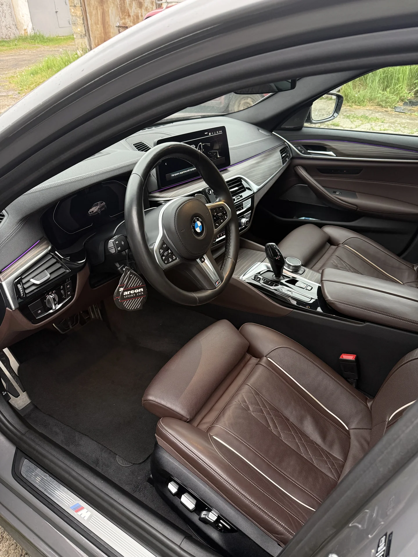 BMW 5 G30 - миниатюра 10