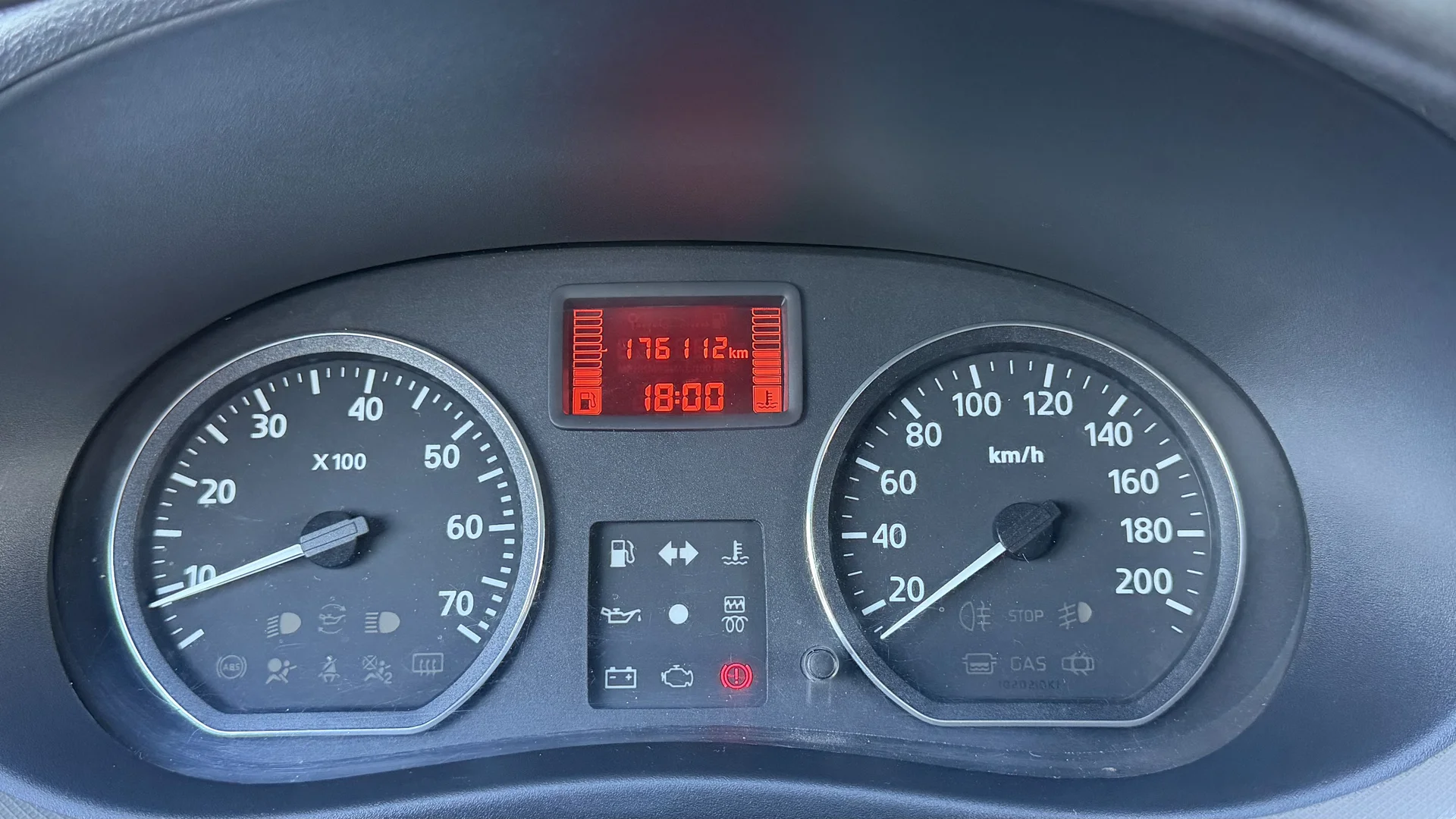 Renault Sandero - миниатюра 9