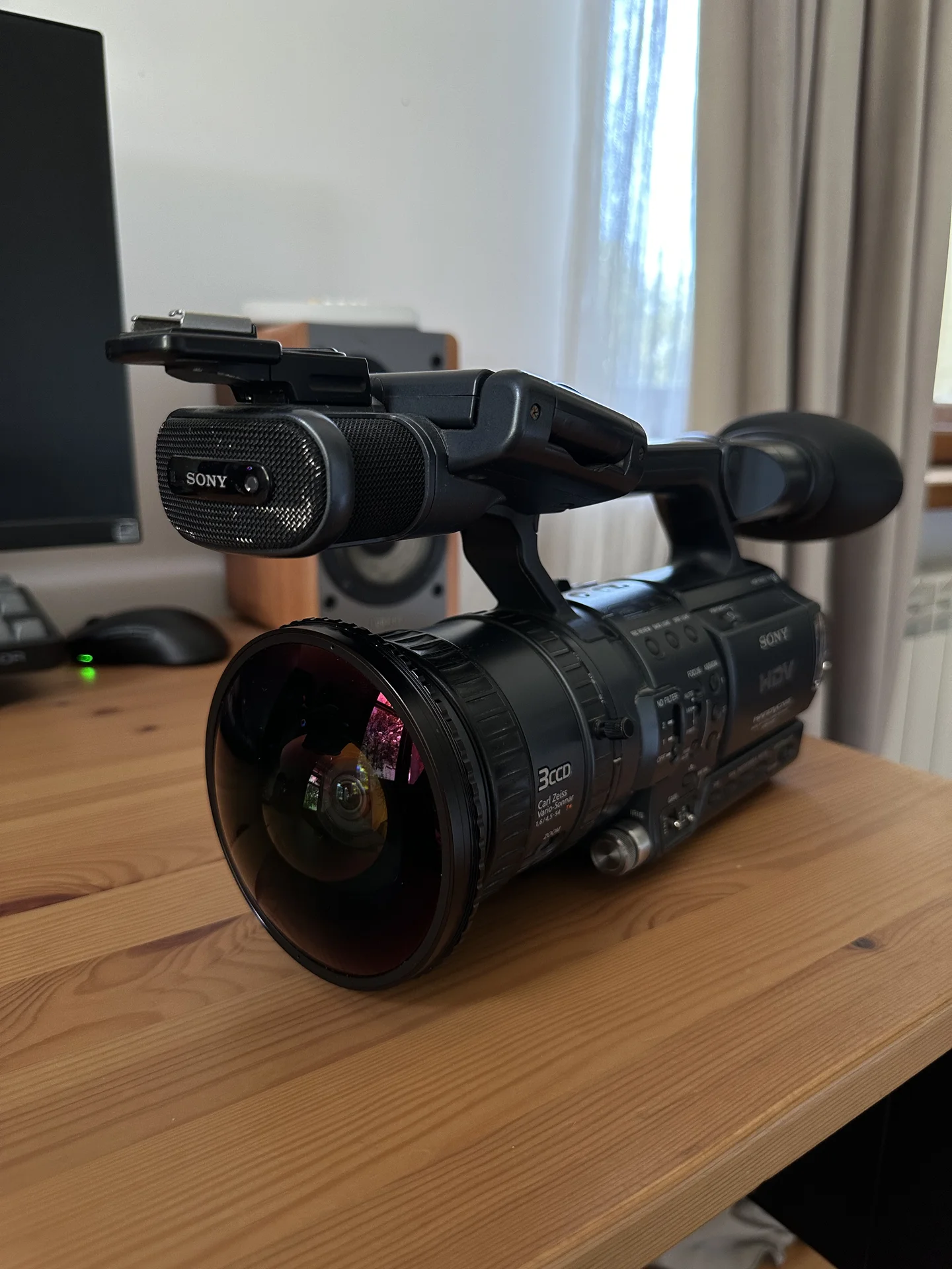 Видеокамера sony HDR-FX1E - миниатюра 5