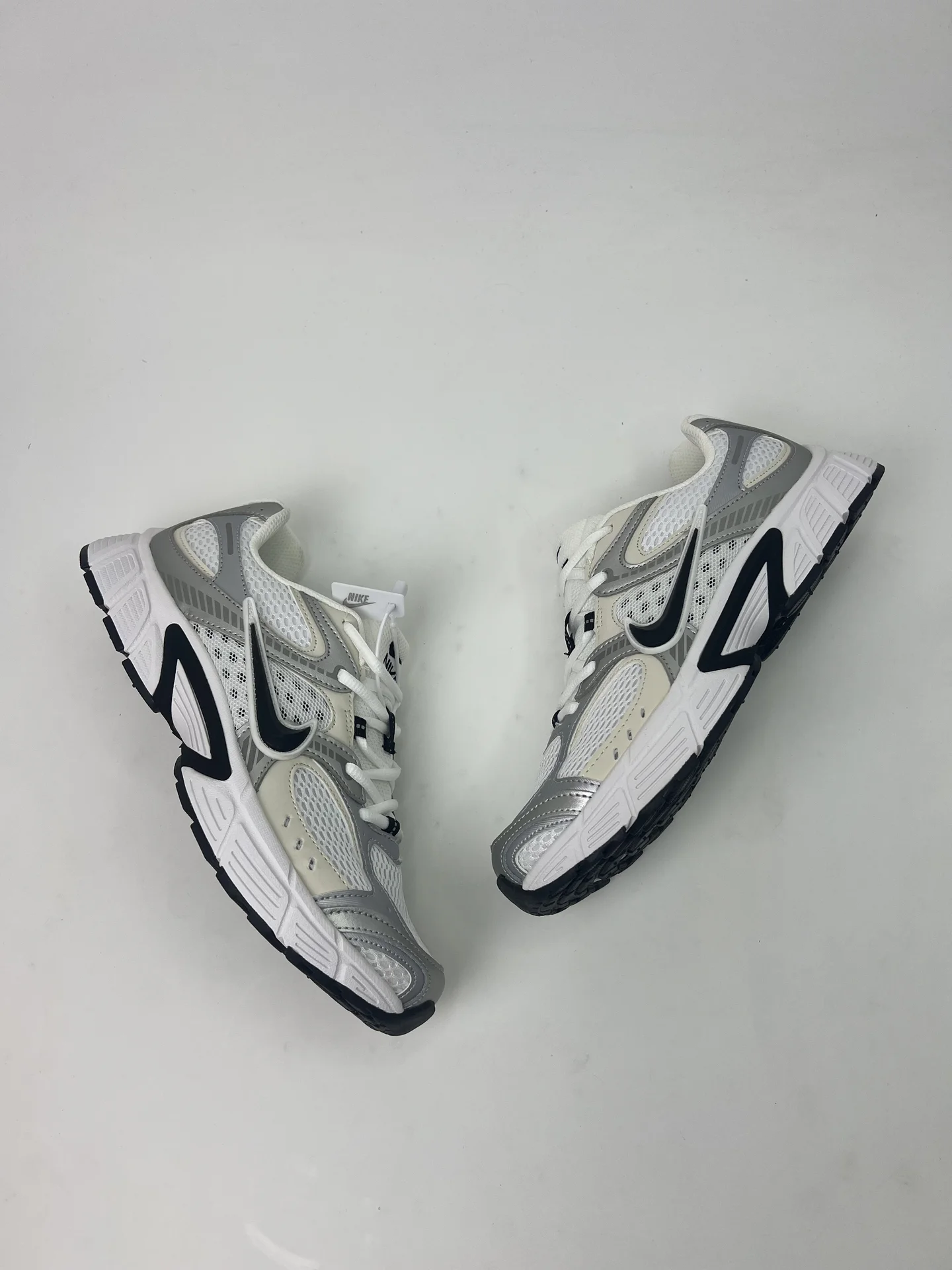 Кроссовки Nike V5 RNR - миниатюра 6