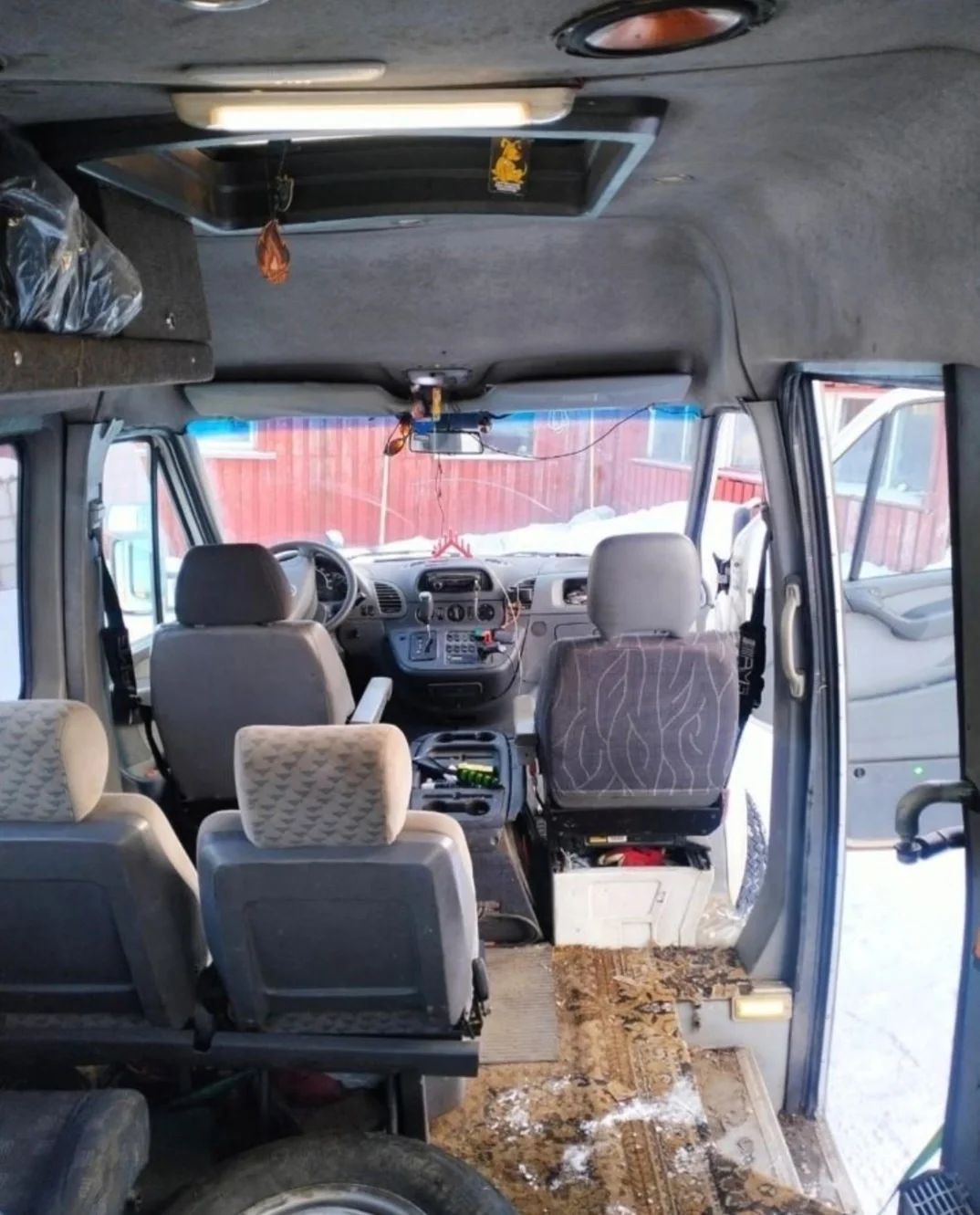 Mercedes-Benz Sprinter 2.7 АТ, 1997, 100 000 км - миниатюра 6