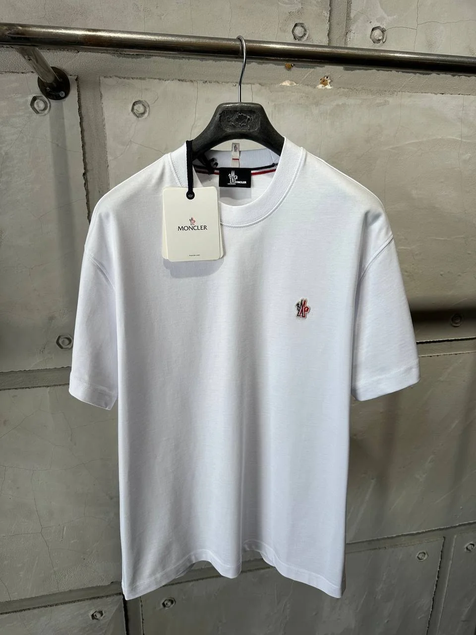 Moncler футболка - миниатюра 2