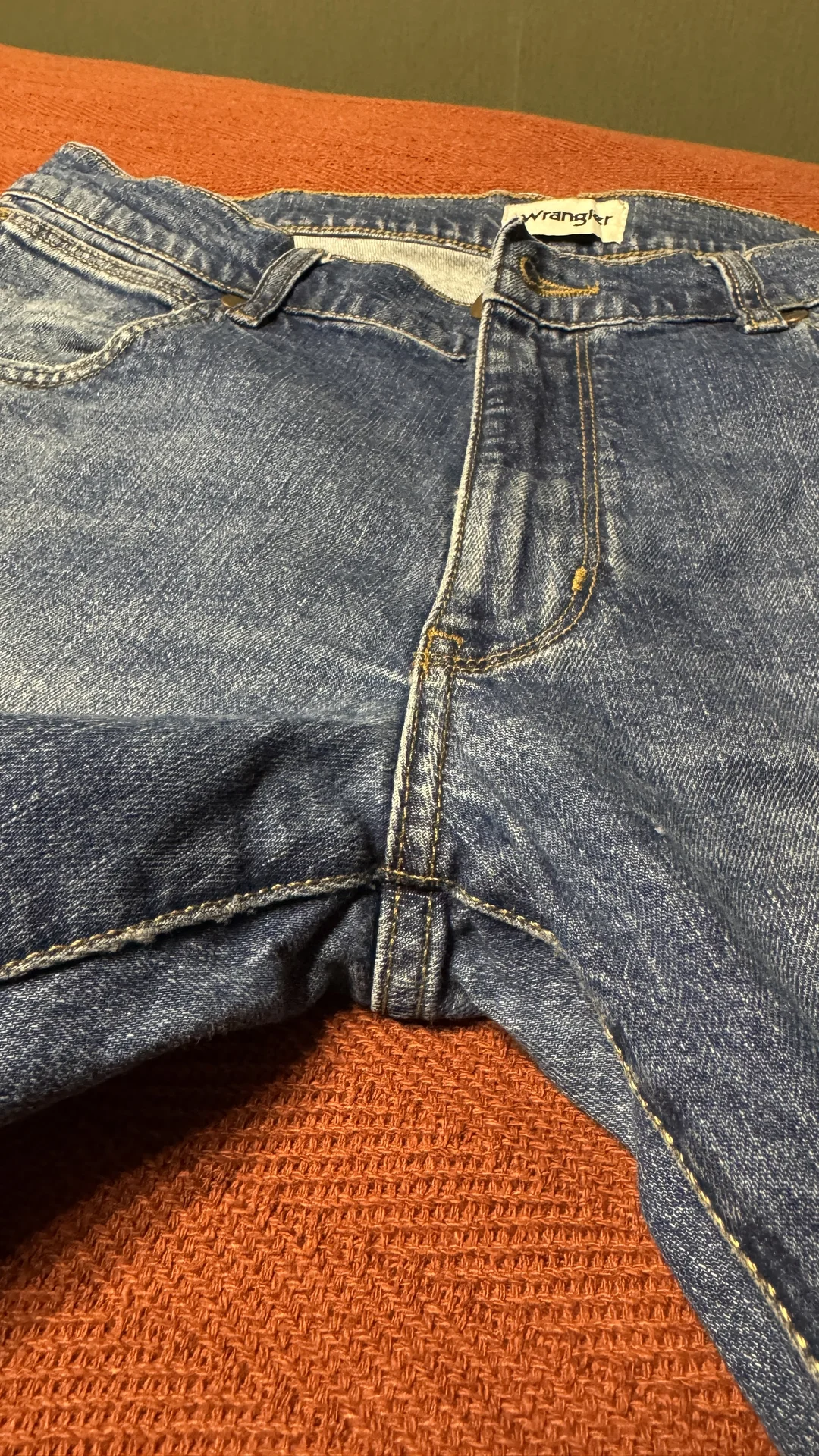 Джинсы мужские wrangler slim tapered 33/30 - миниатюра 2