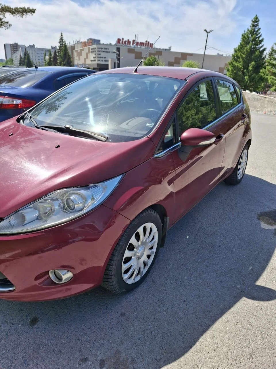 Ford Fiesta 2011 - миниатюра 2