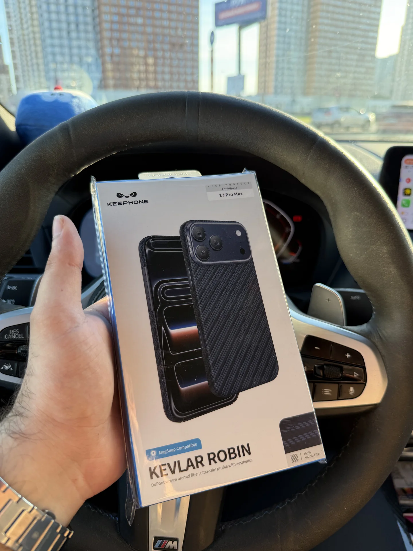 Чехол Keephone Kevlar Robin для iPhone 17 Pro Max