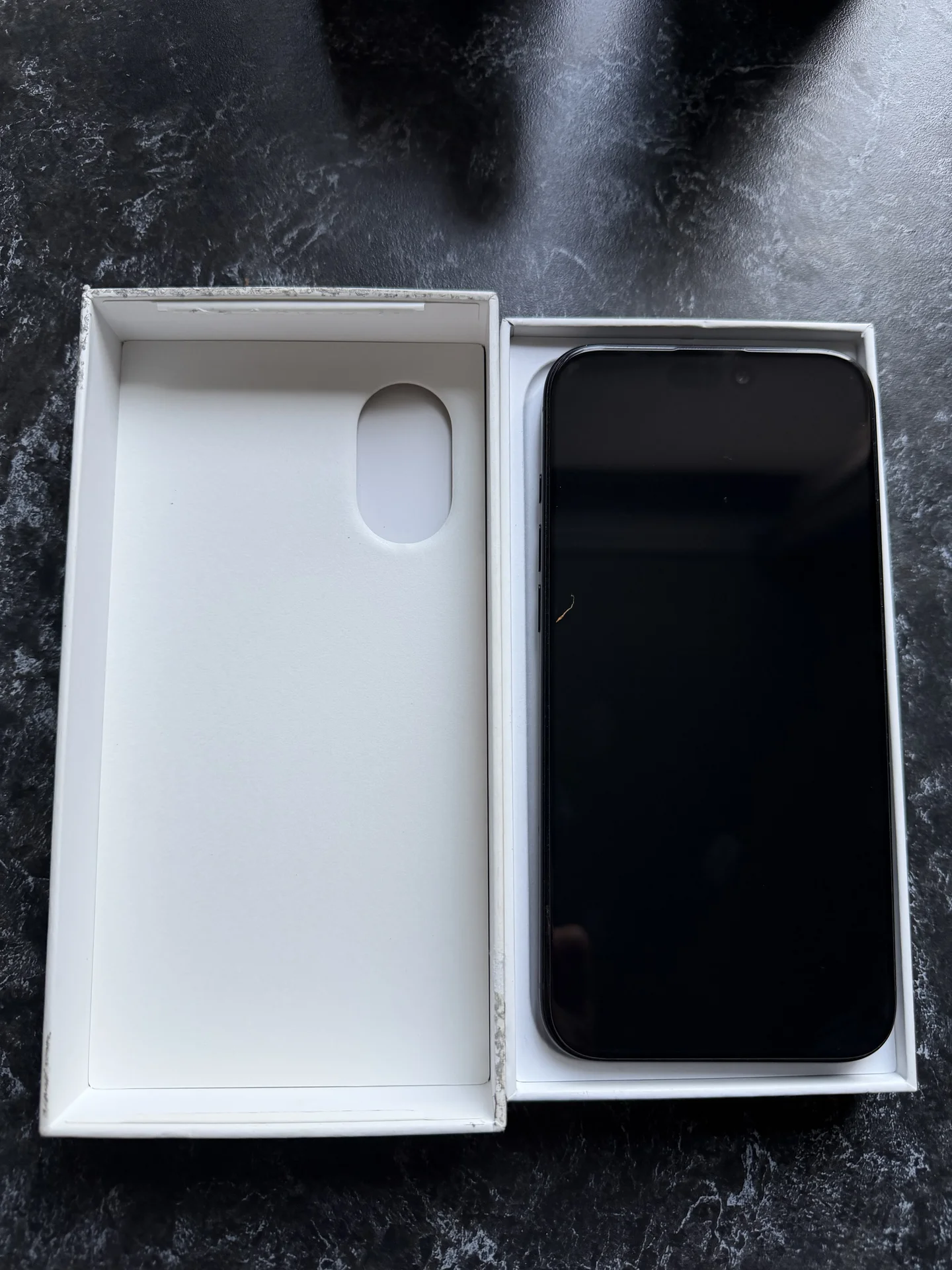 iphone 16 plus - миниатюра 2