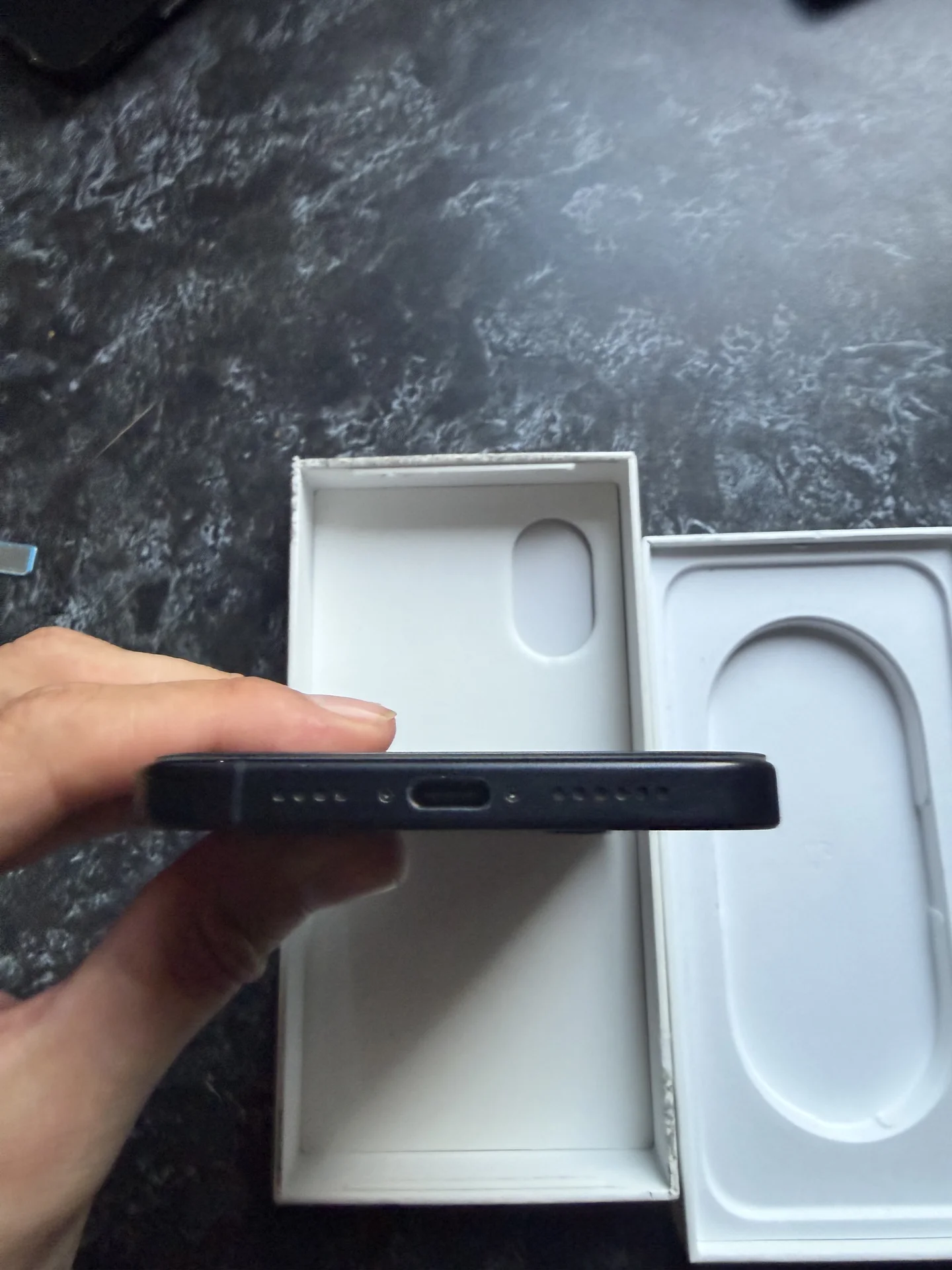 iphone 16 plus - миниатюра 6