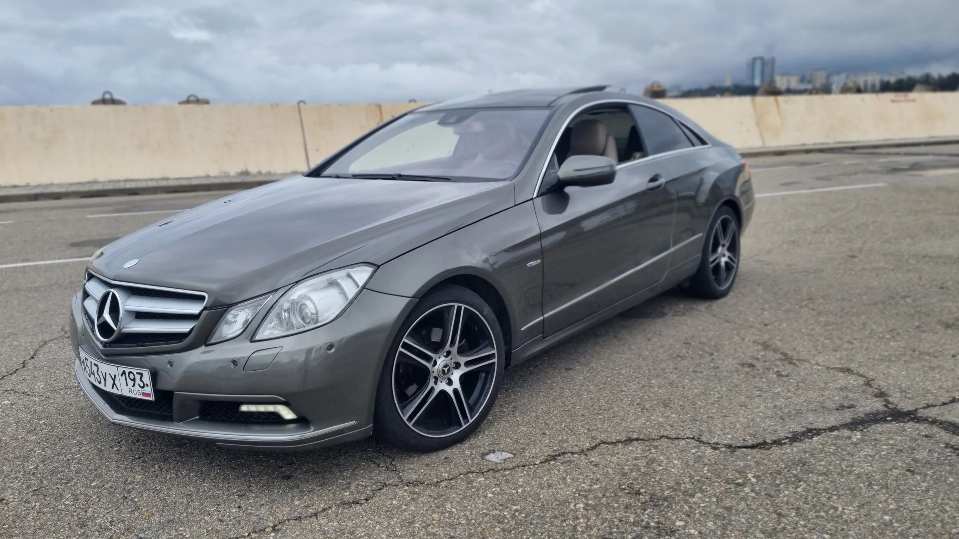 продаю Mercedes E Cupe - миниатюра 2