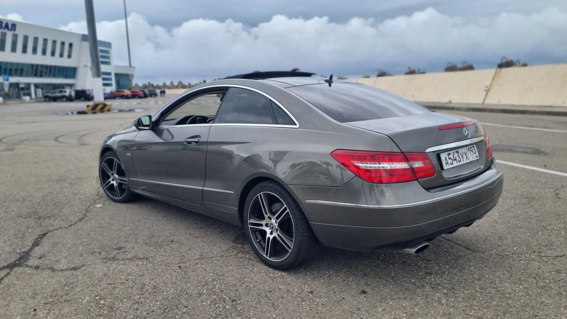 продаю Mercedes E Cupe - миниатюра 5