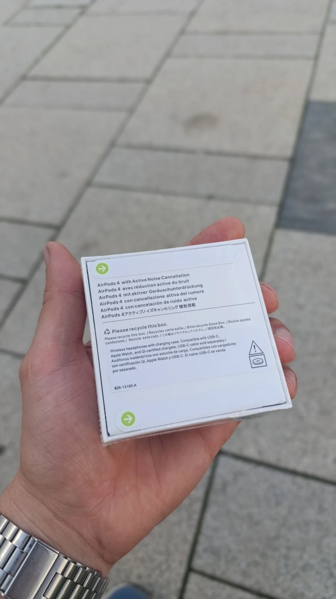 Наушники Airpods 4 - миниатюра 3