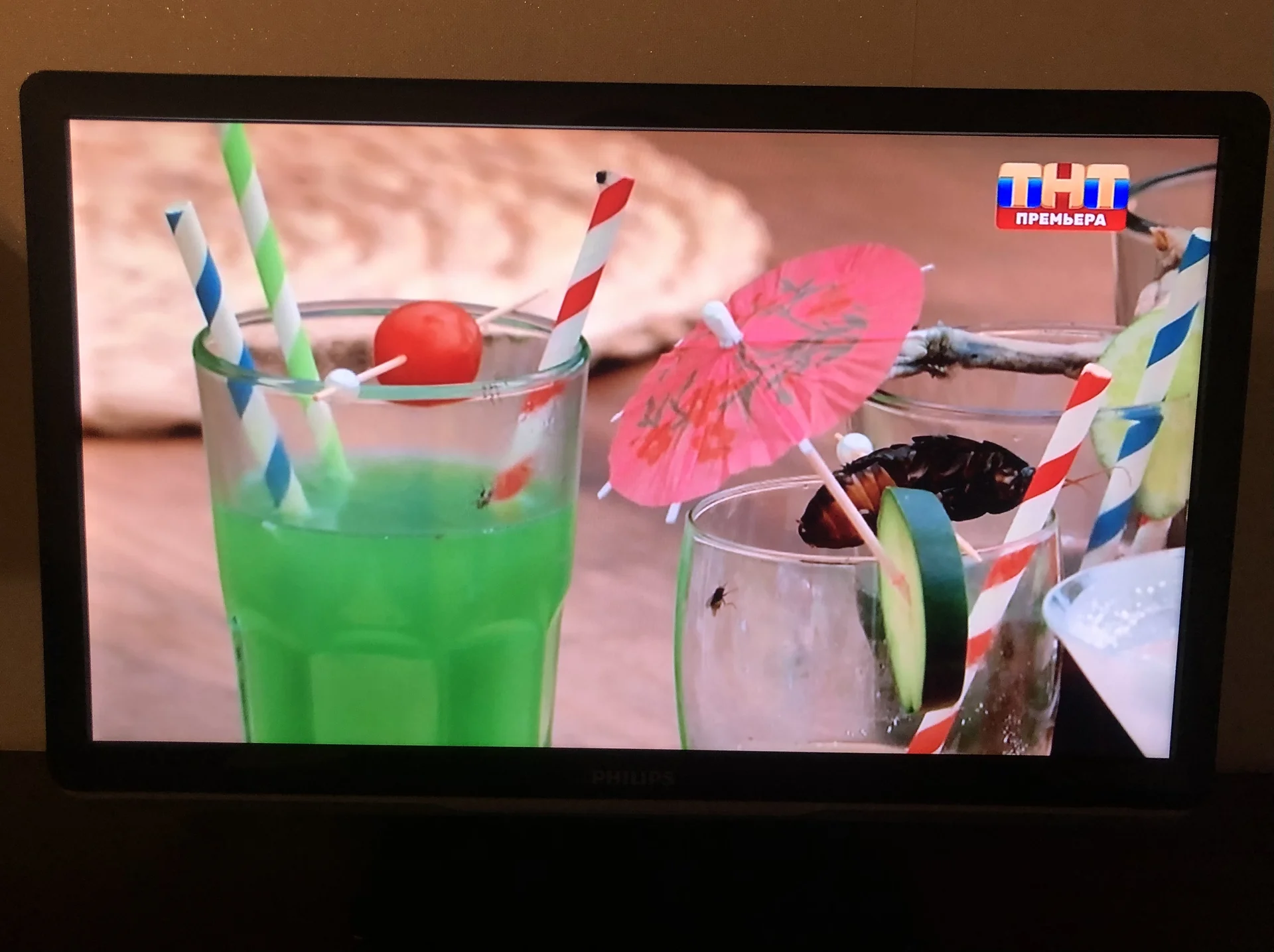 Телевизор Philips 22" - миниатюра 2