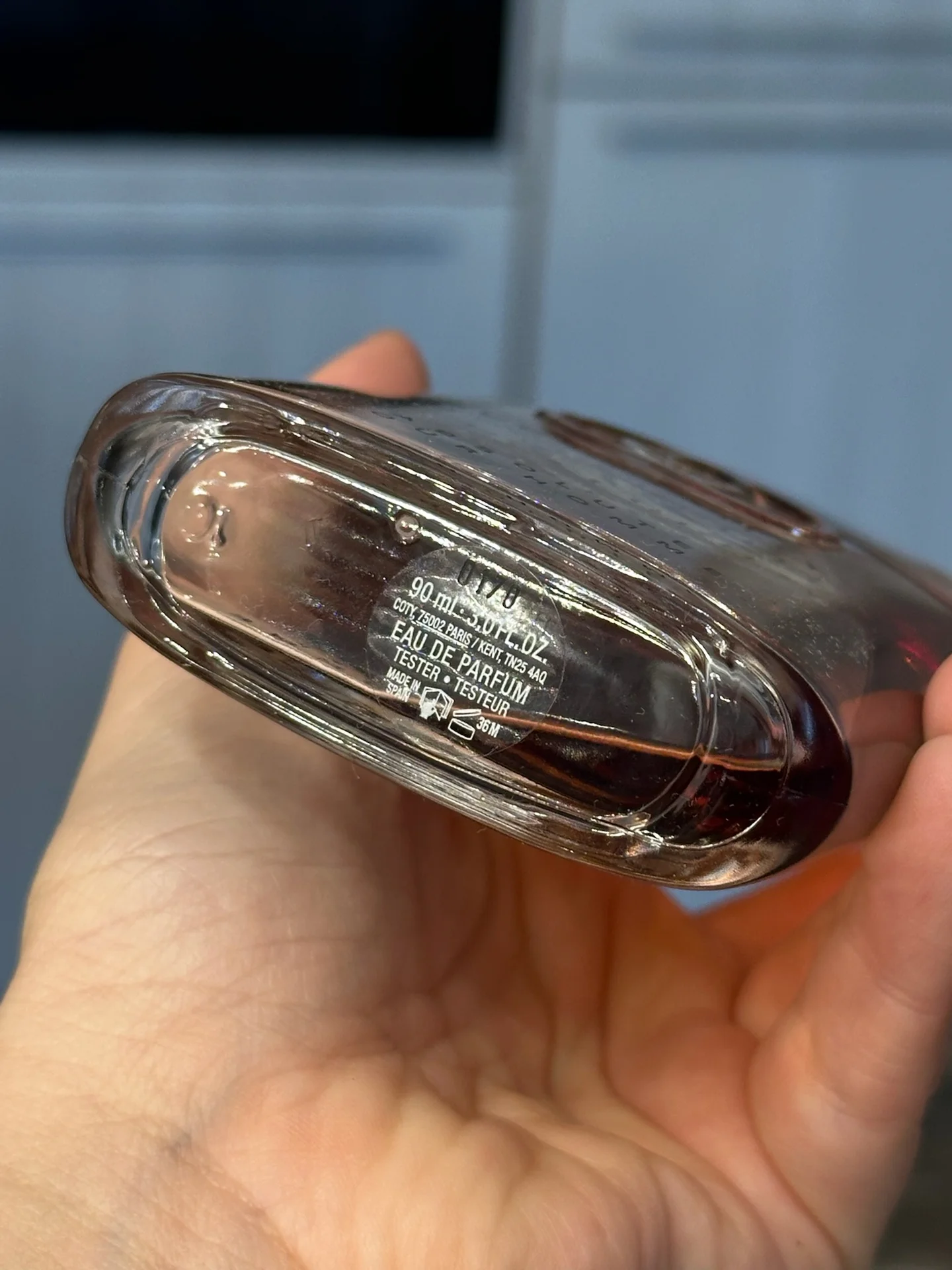 Gucci Guilty Absolute women and men остаток во флаконе - миниатюра 4