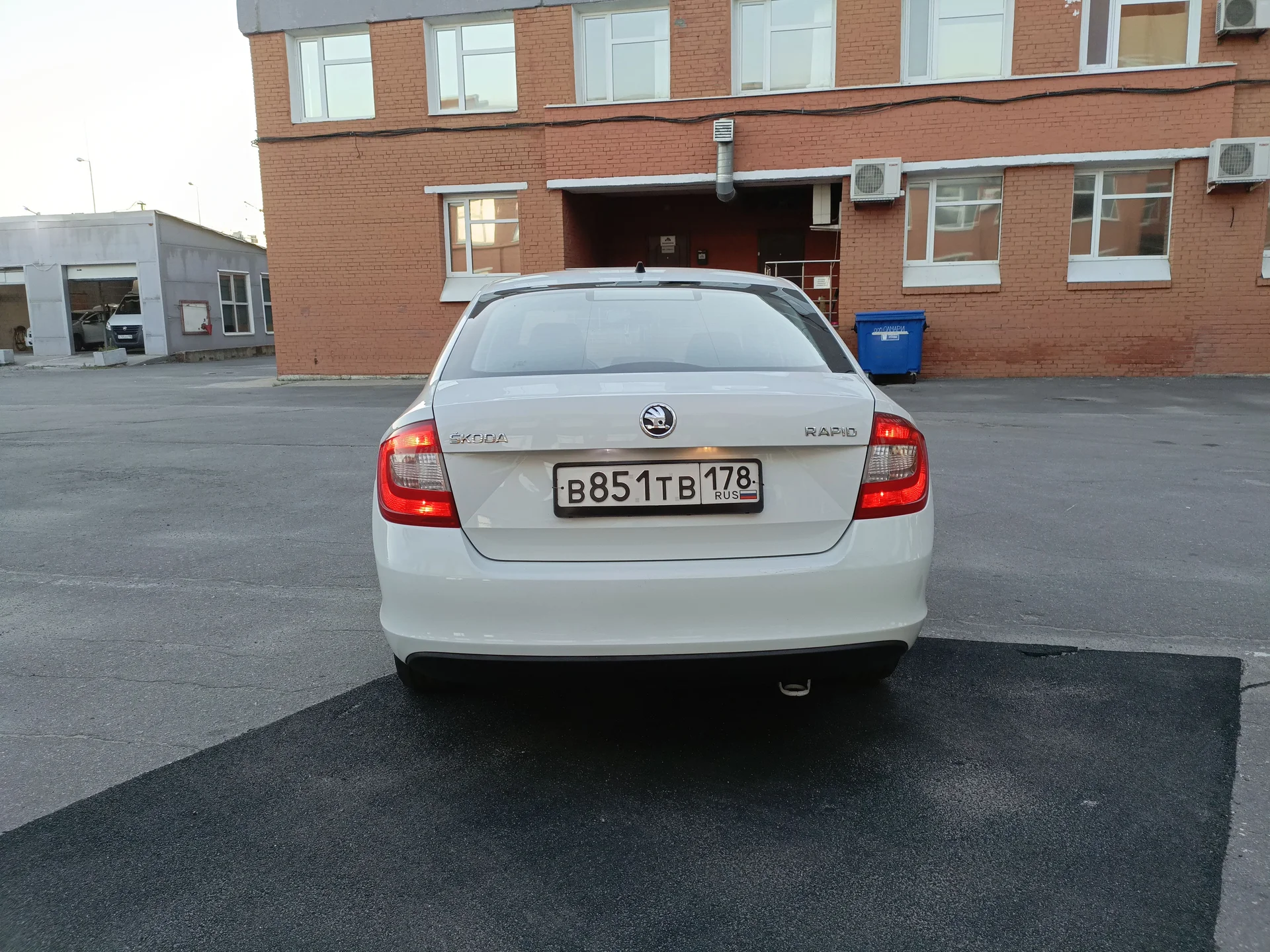Skoda Rapid 2014 - миниатюра 4
