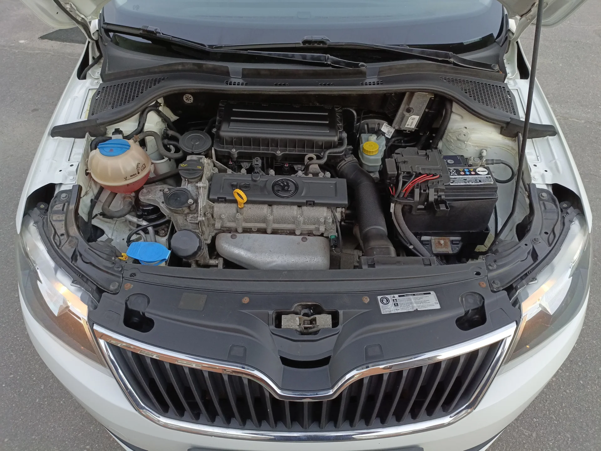 Skoda Rapid 2014 - миниатюра 8