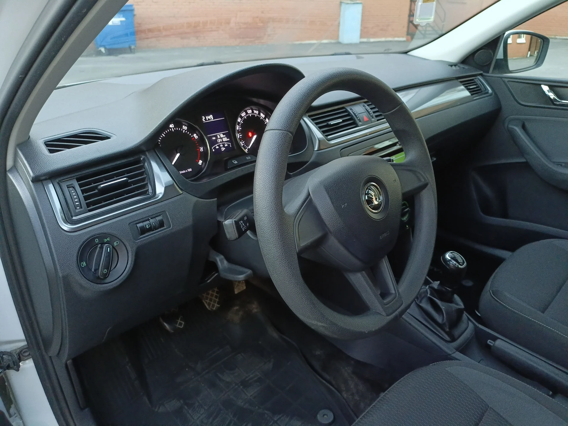 Skoda Rapid 2014 - миниатюра 16