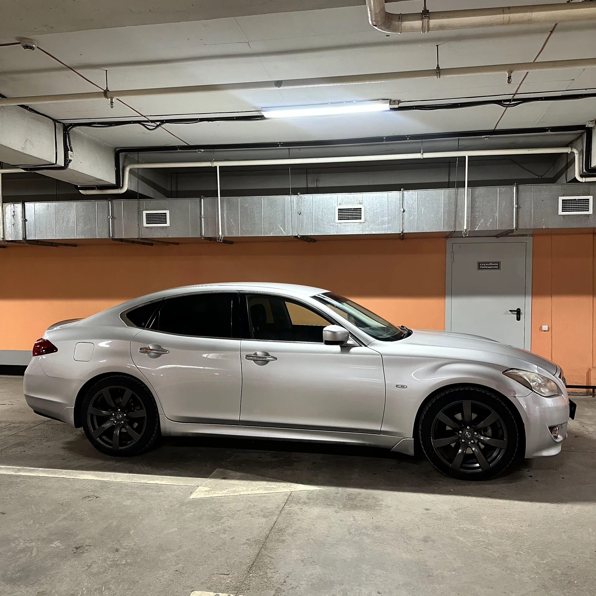 Nissan fuga 2010 - миниатюра 5