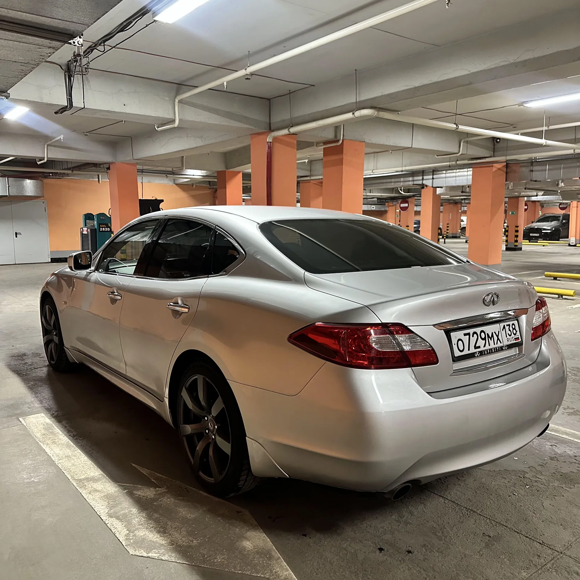 Nissan fuga 2010 - миниатюра 8