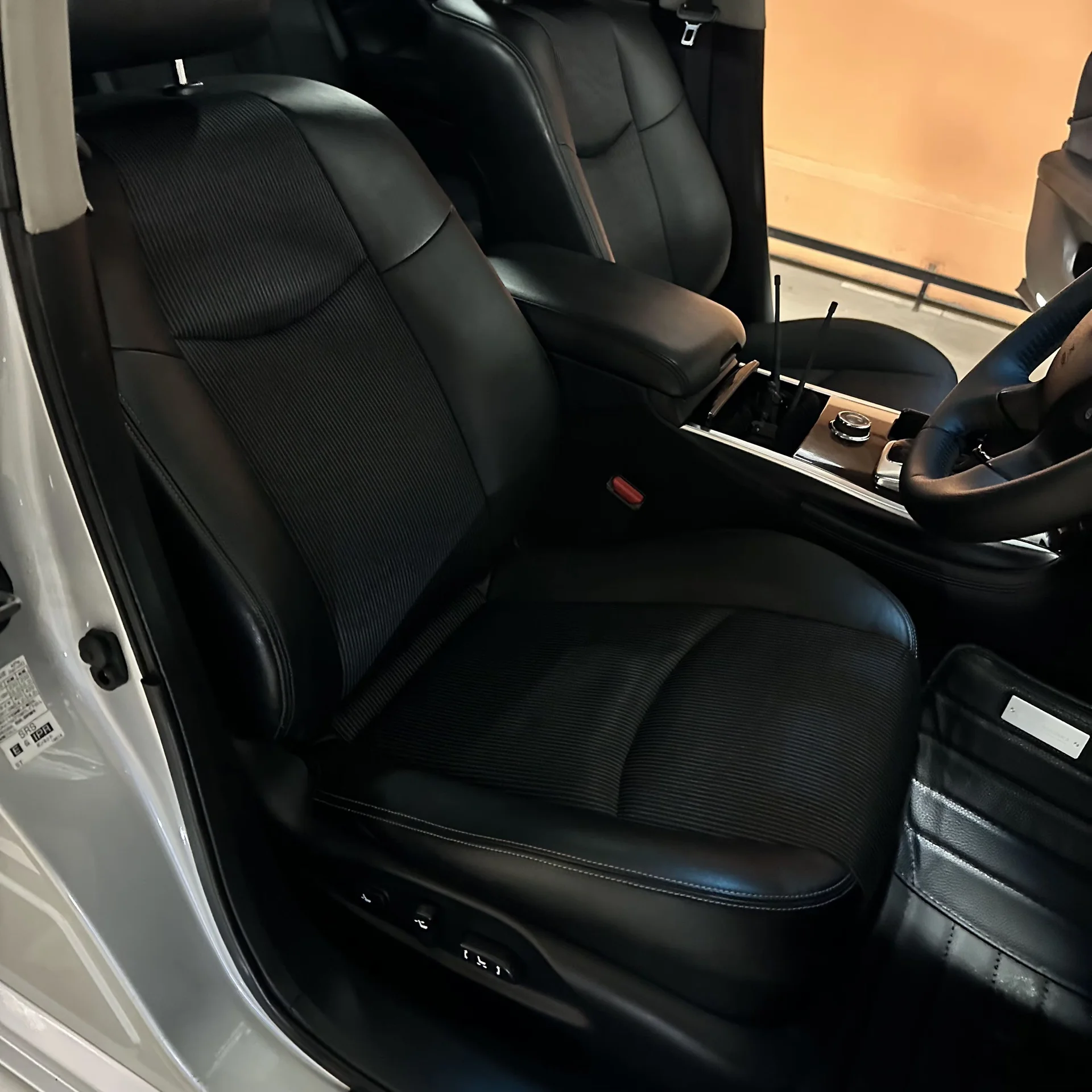 Nissan fuga 2010 - миниатюра 20